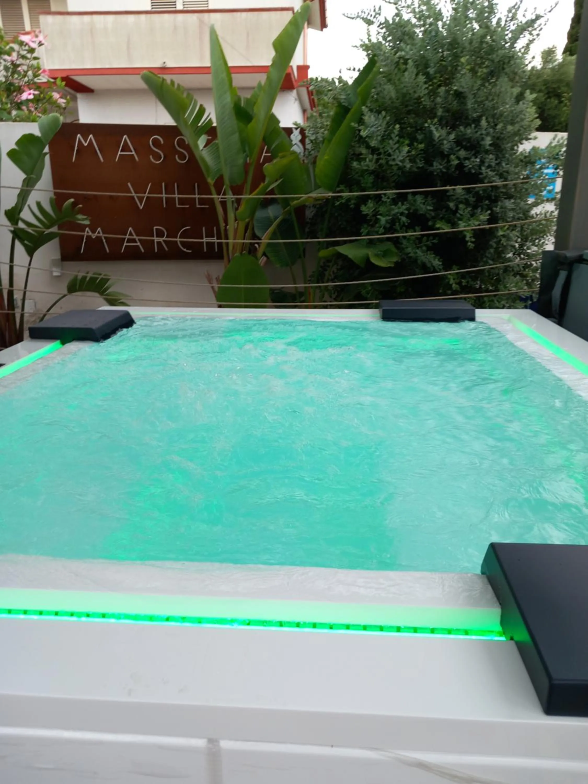 Hot Tub in Aparthotel Masseria Villa Marchesi