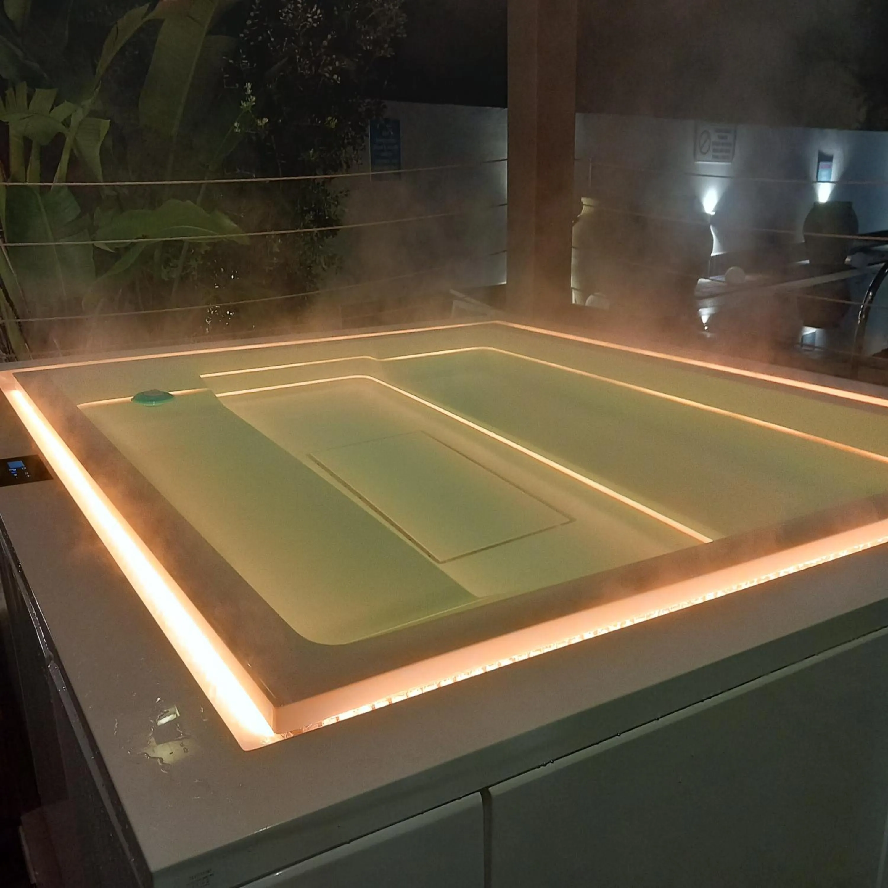 Hot Tub in Aparthotel Masseria Villa Marchesi