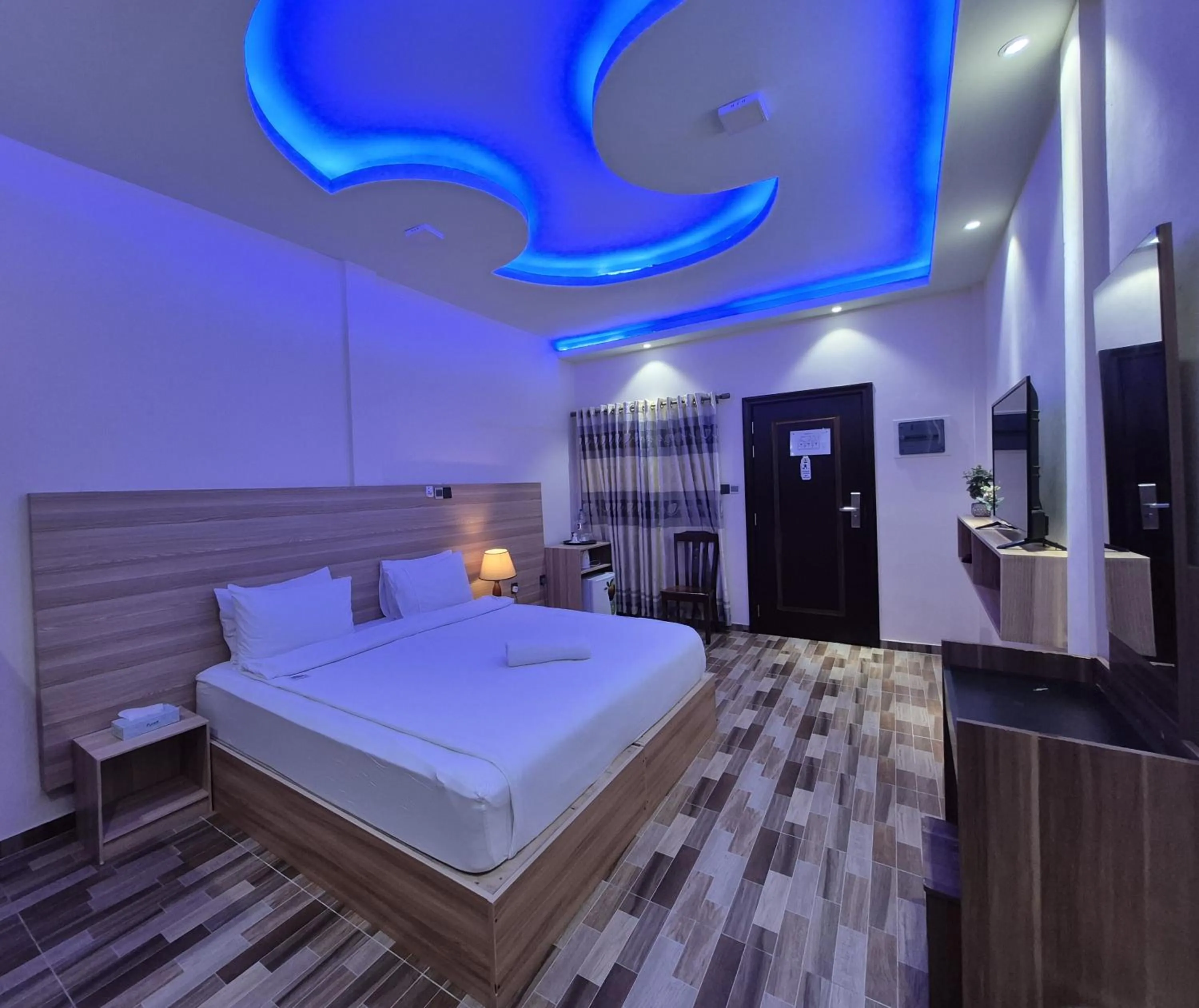 TV and multimedia, Bed in Aasna Inn