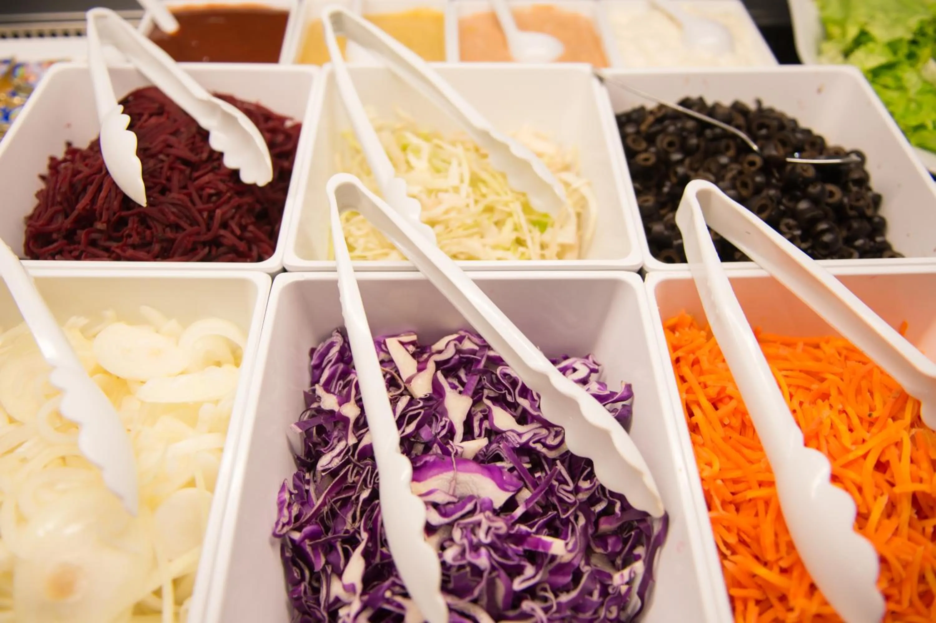 Restaurant/places to eat in Ona Beverly Hills Suites