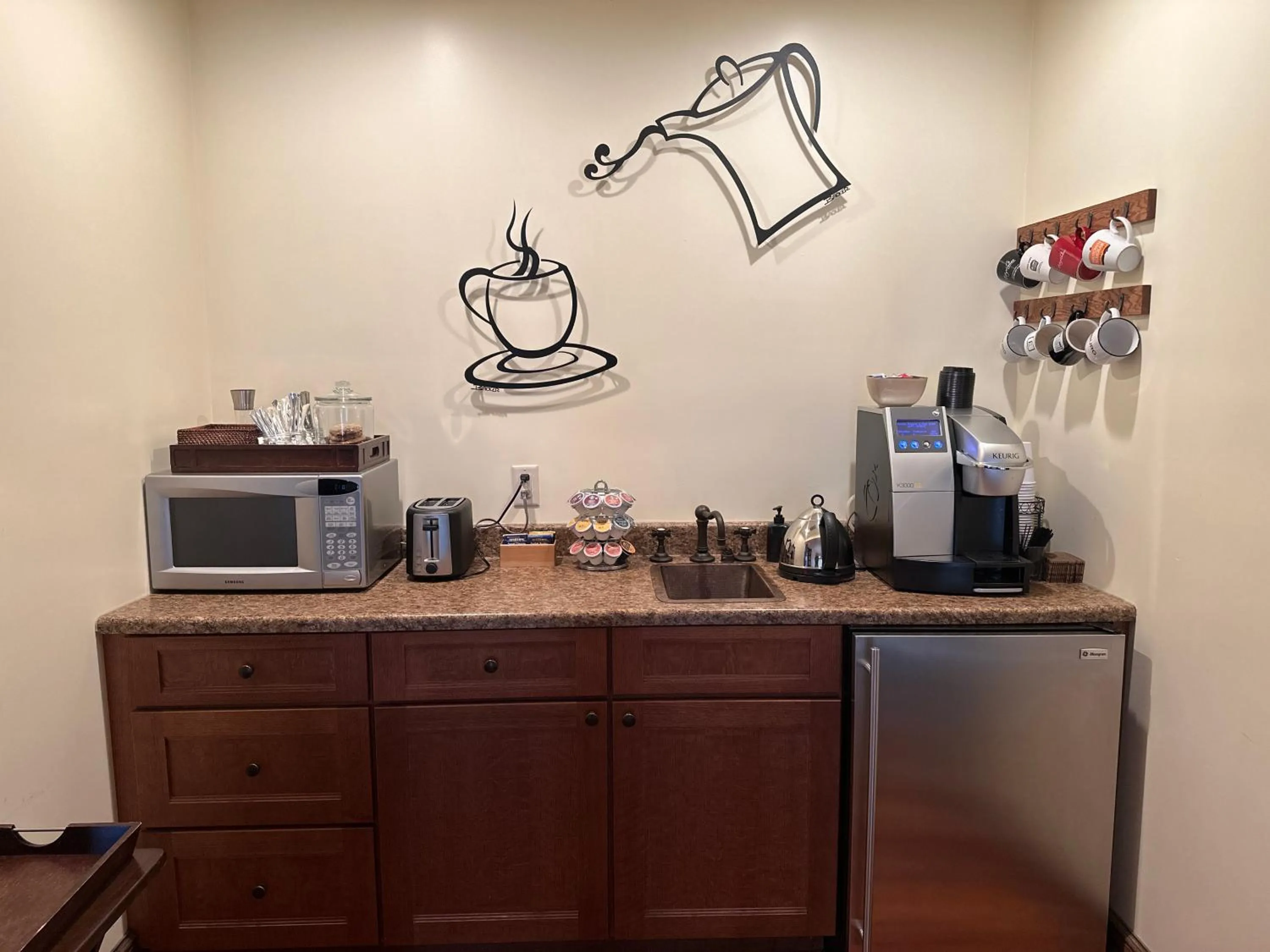 Coffee/tea facilities in City House Bed and Breakfast