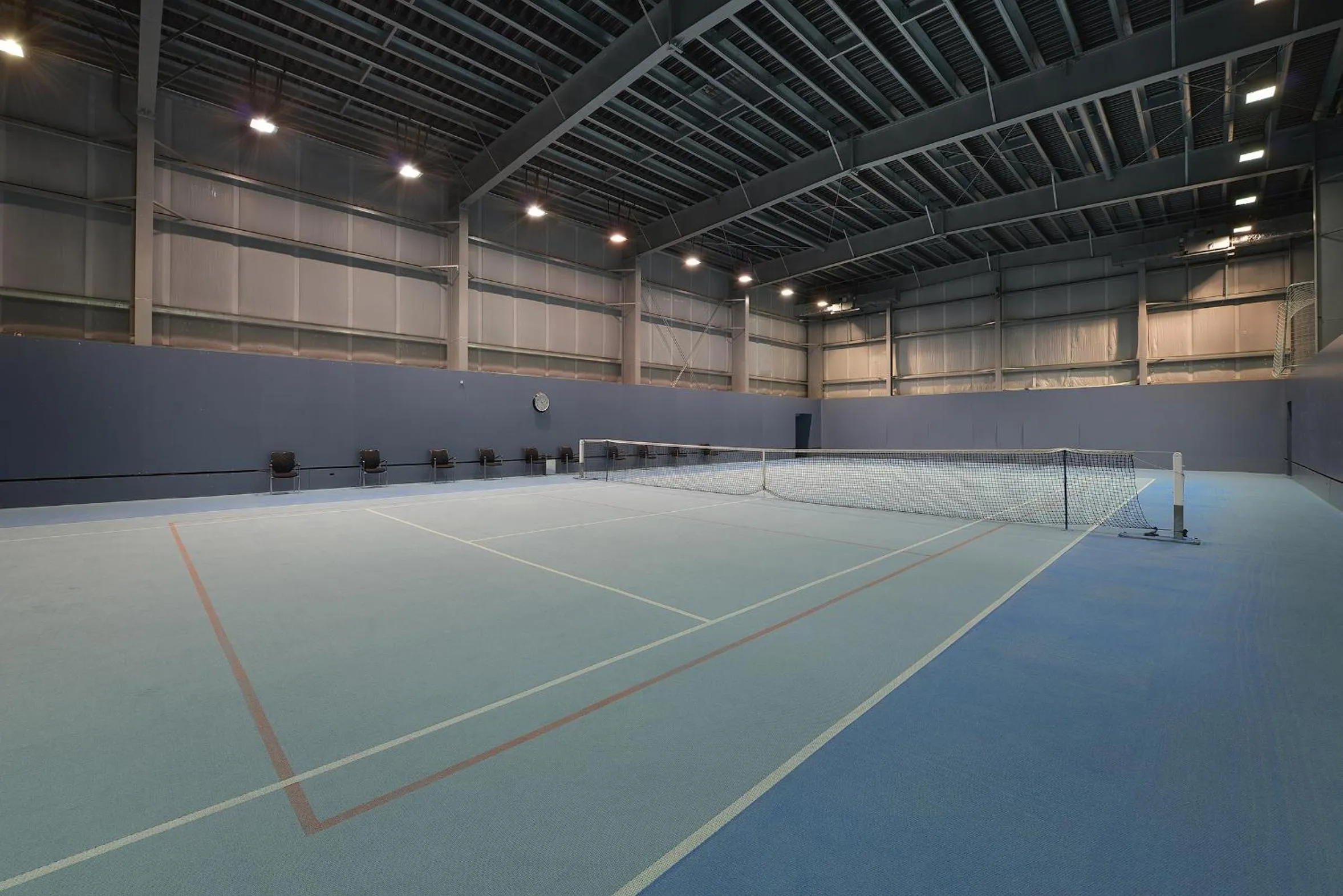 Tennis court in Omnia Hotel Relax & Wellness