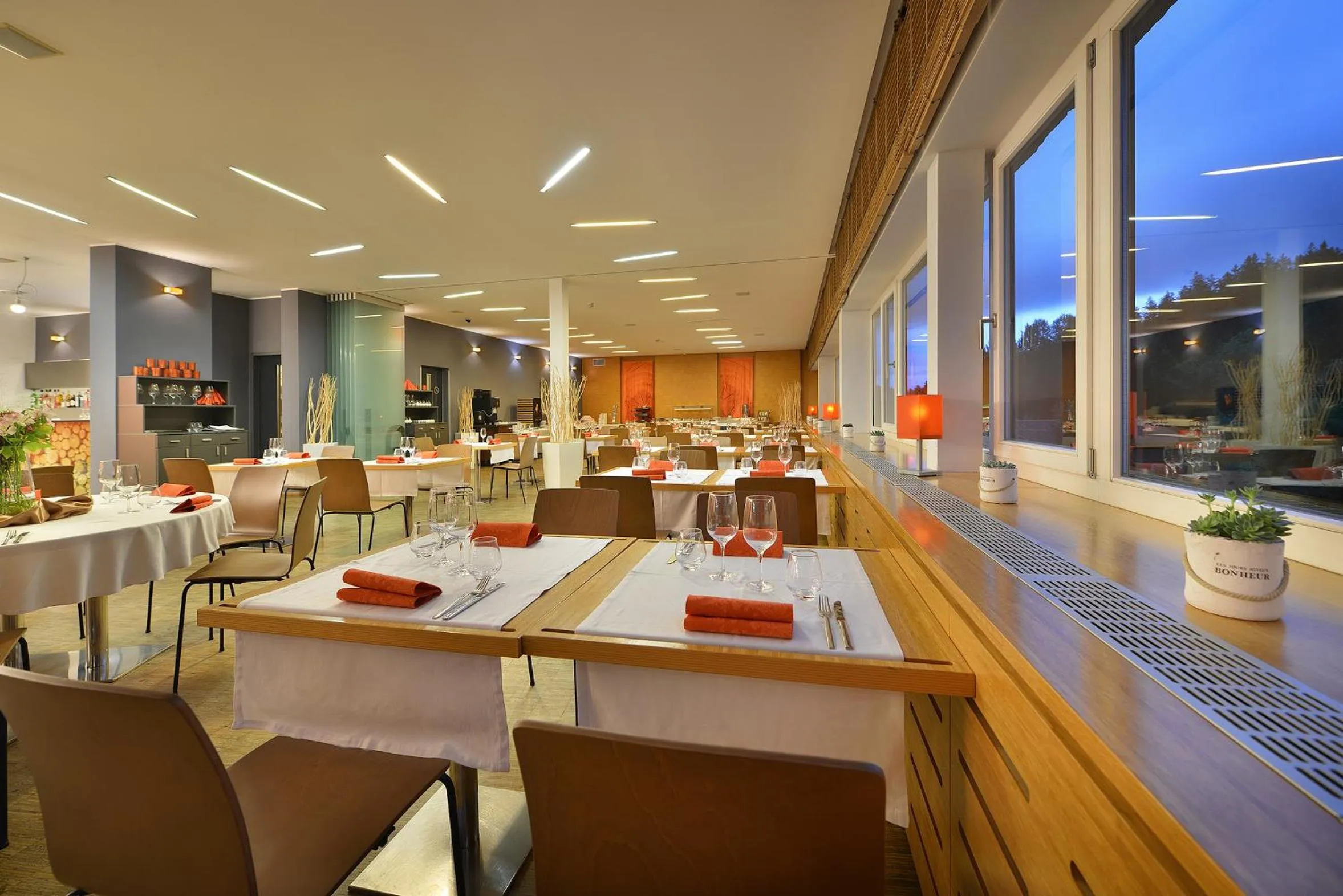 Restaurant/places to eat in Omnia Hotel Relax & Wellness