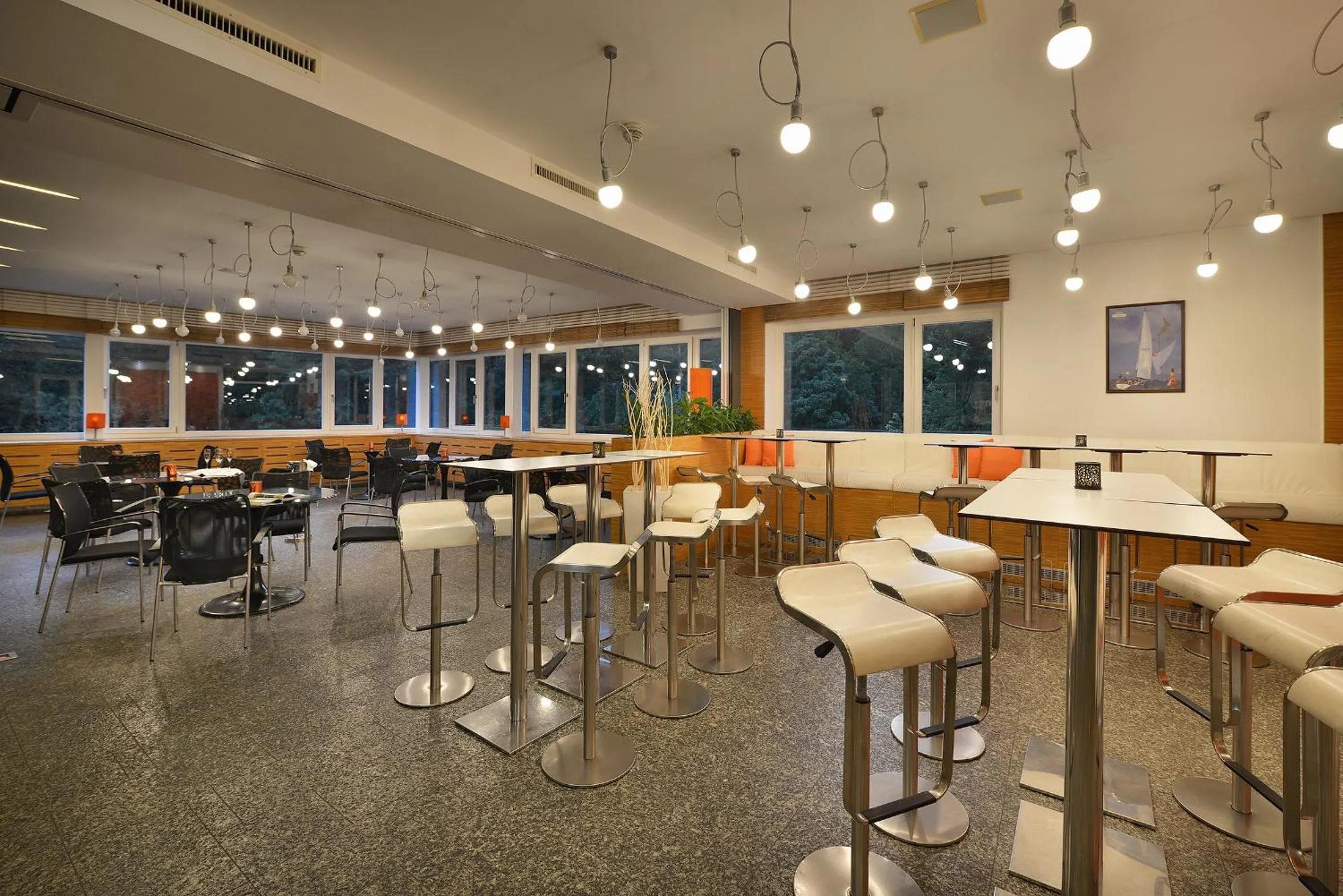 Lounge or bar in Omnia Hotel Relax & Wellness