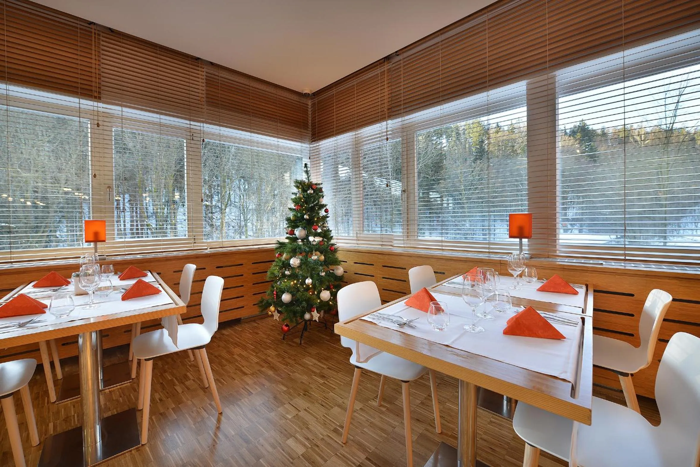 Restaurant/places to eat in Omnia Hotel Relax & Wellness