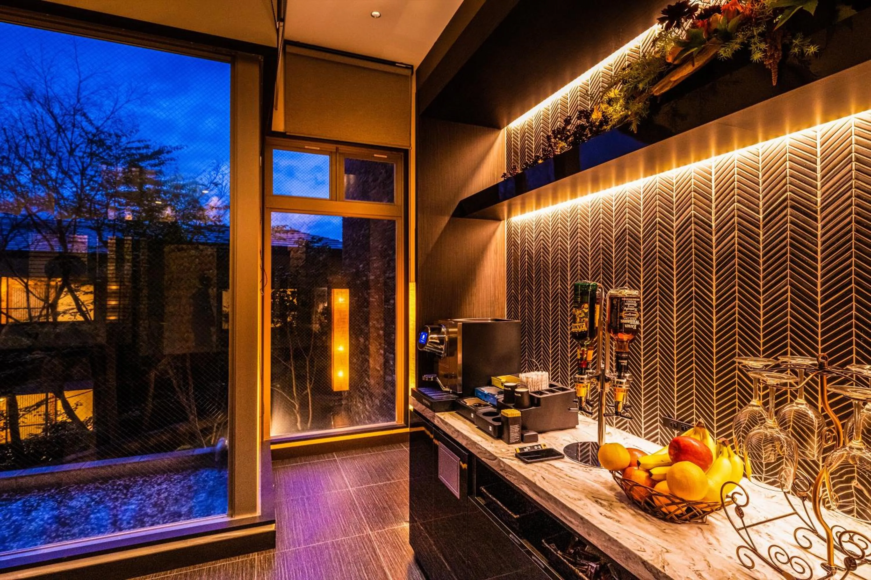 Communal lounge/ TV room in Ryotei Matsubaya