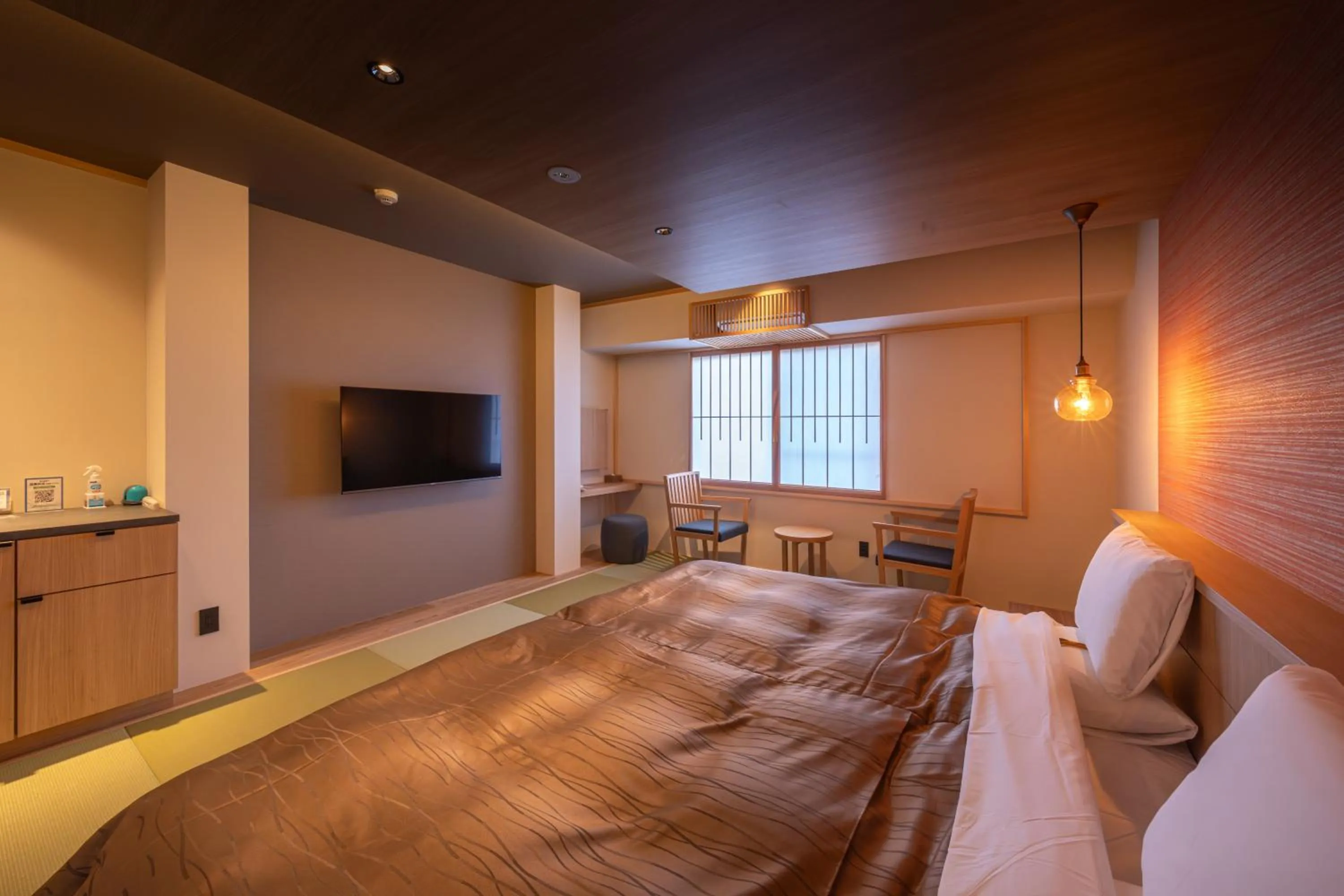 Photo of the whole room, Bed in Ryotei Matsubaya
