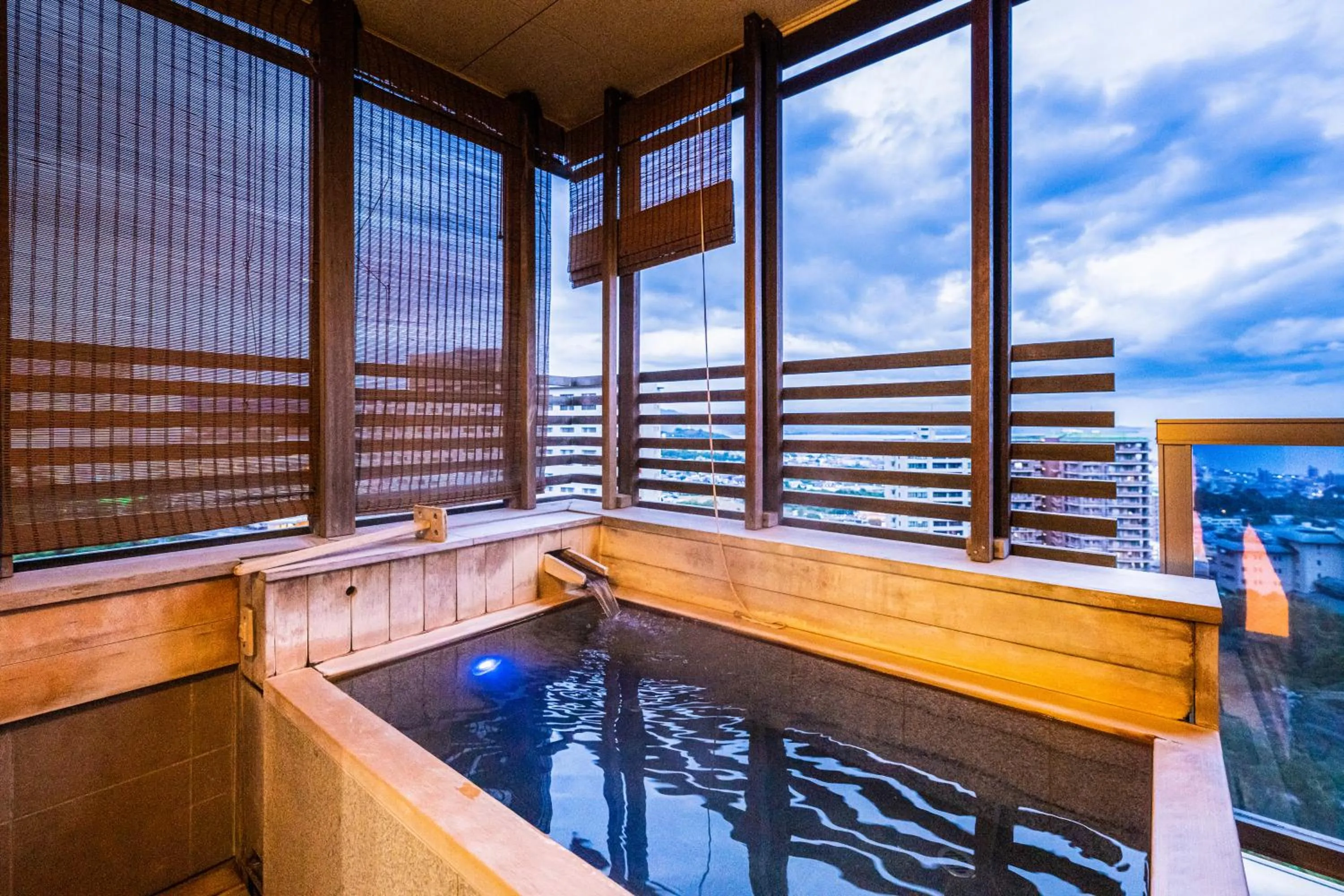 Photo of the whole room in Ryotei Matsubaya