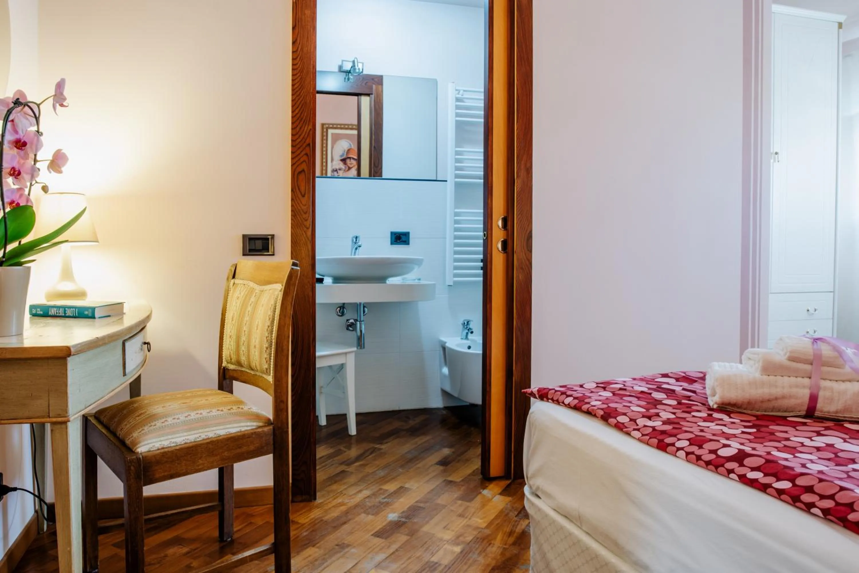 Bed in La Dolce Vita