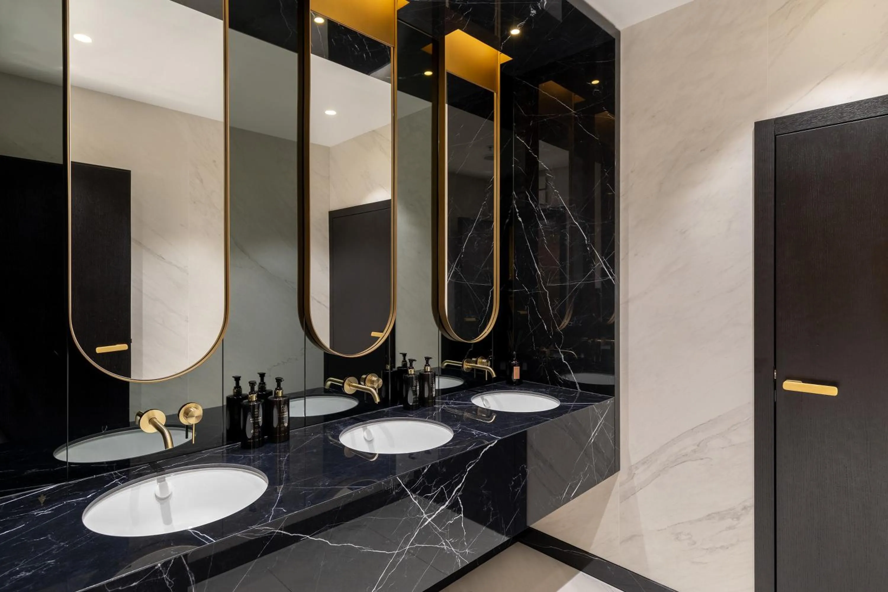 Toilet in Hilton Prague Old Town