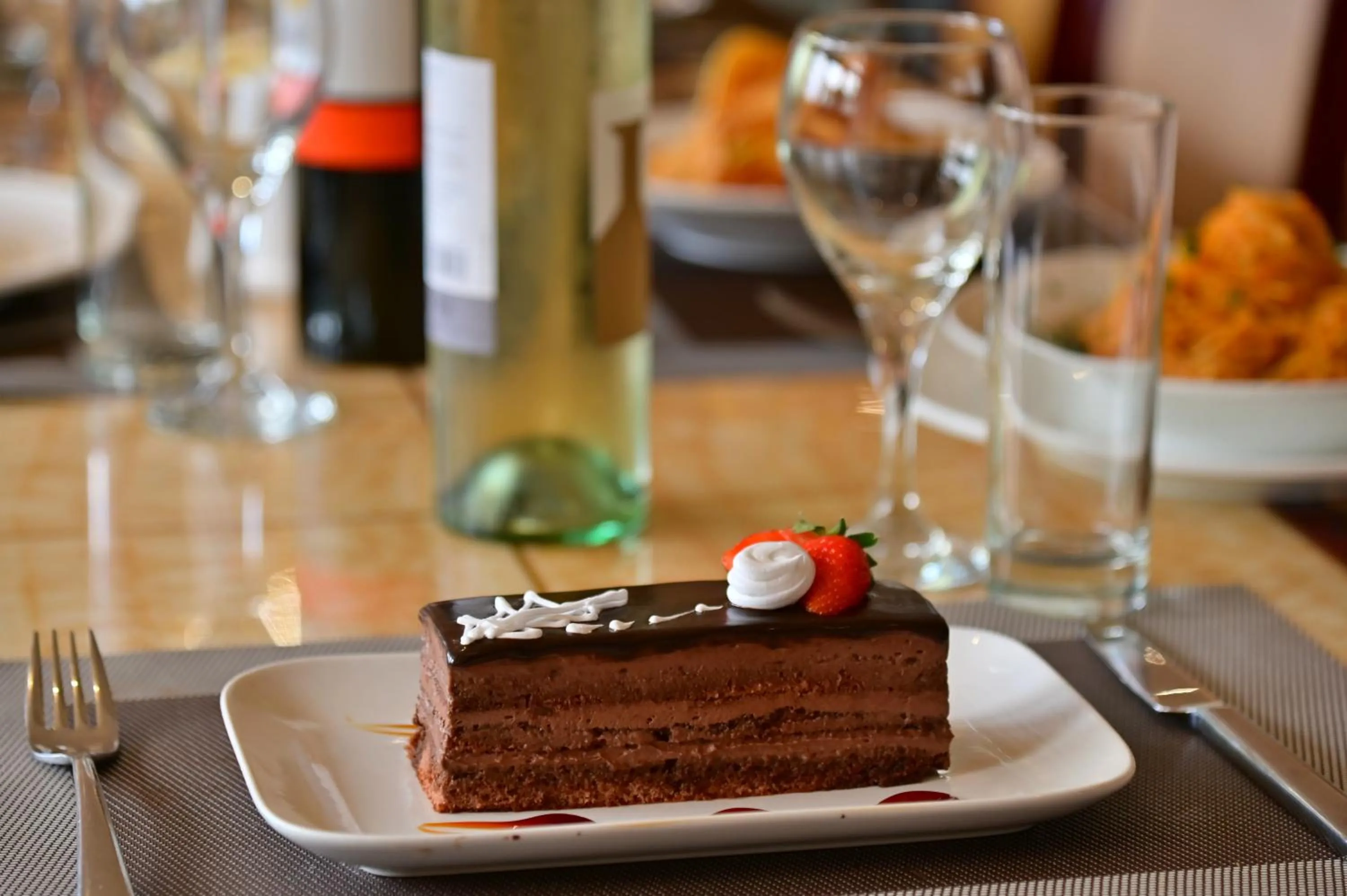 Food and drinks in De Leopol Hotel