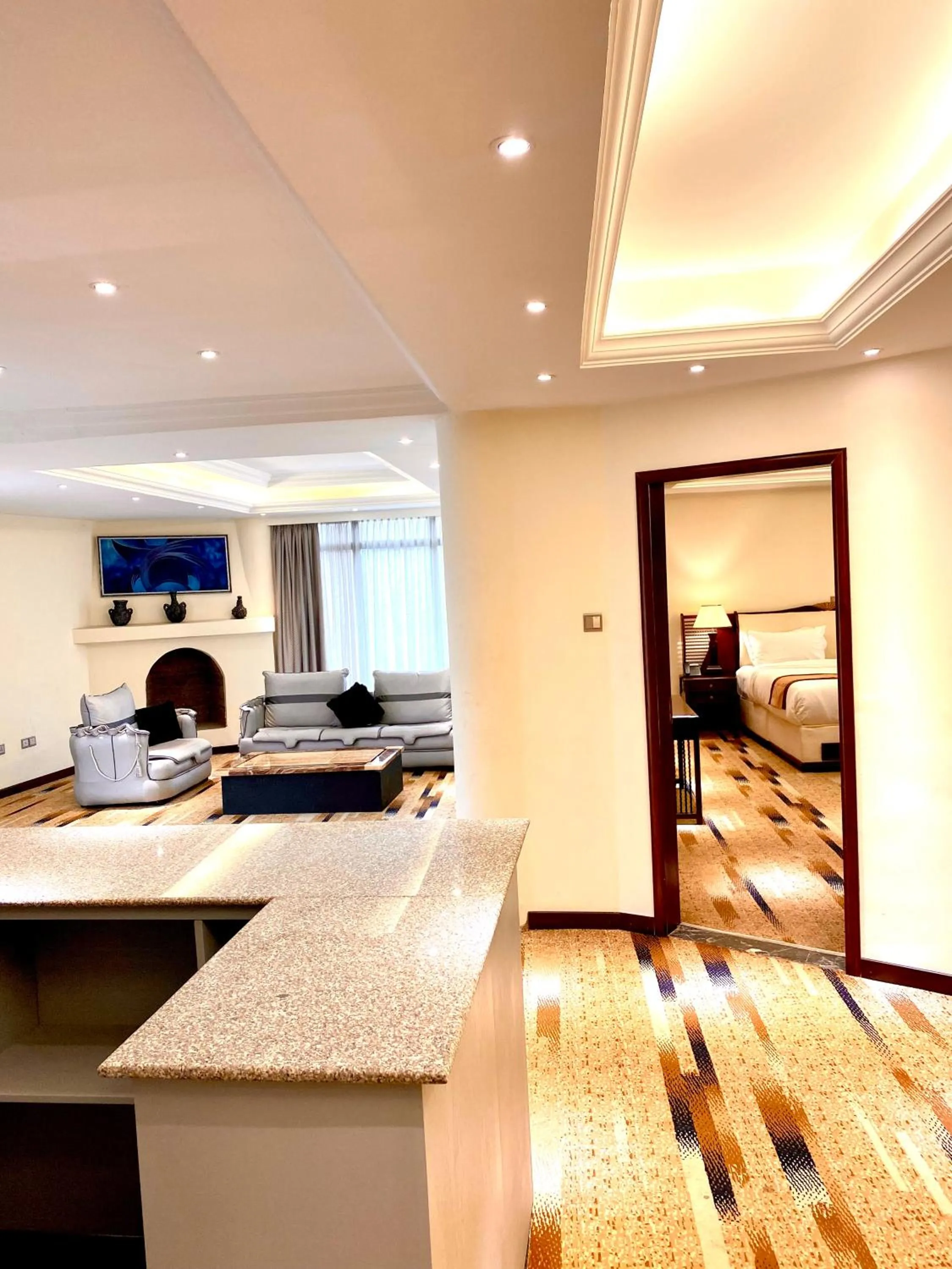 Living room in De Leopol Hotel