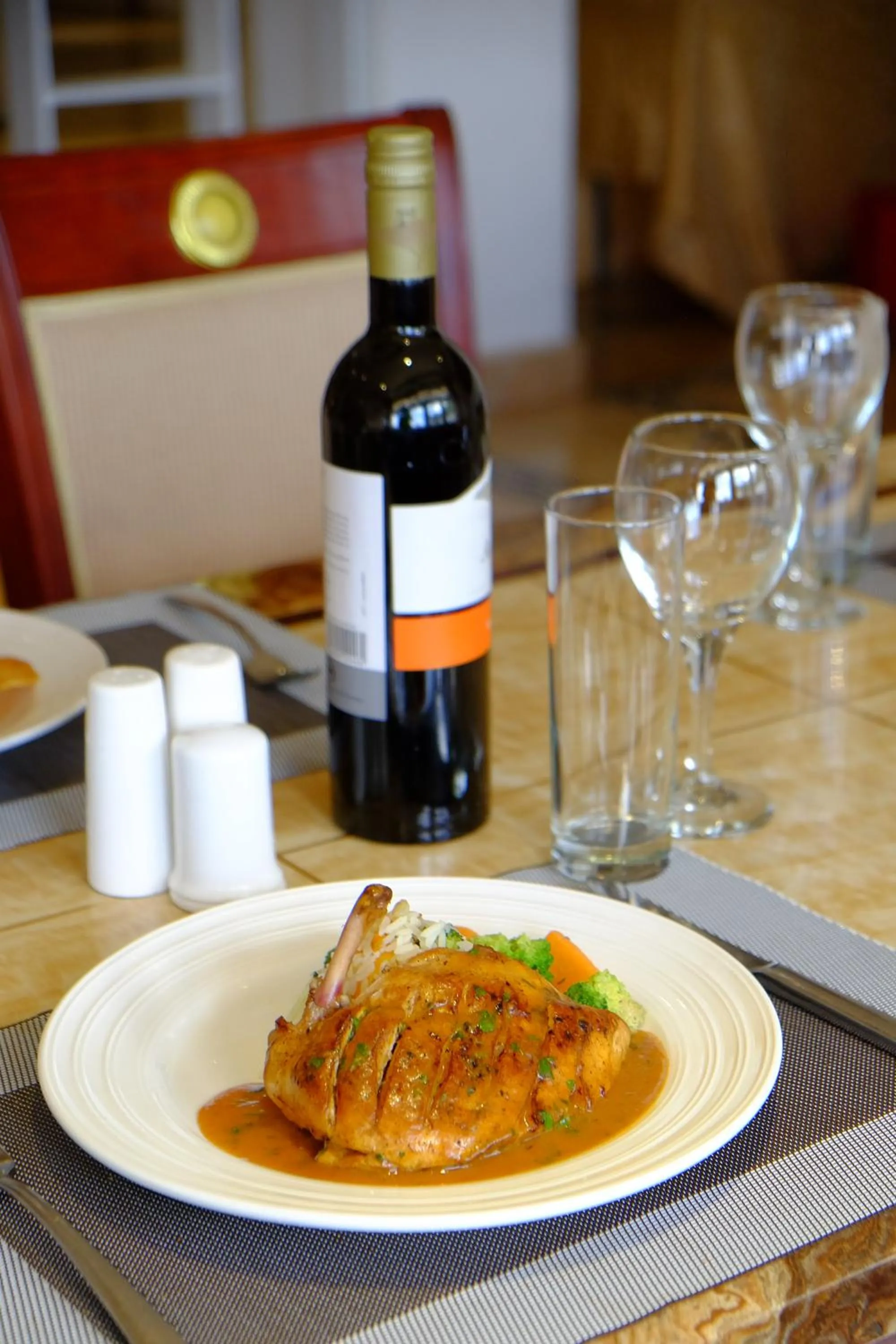 Food and drinks in De Leopol Hotel