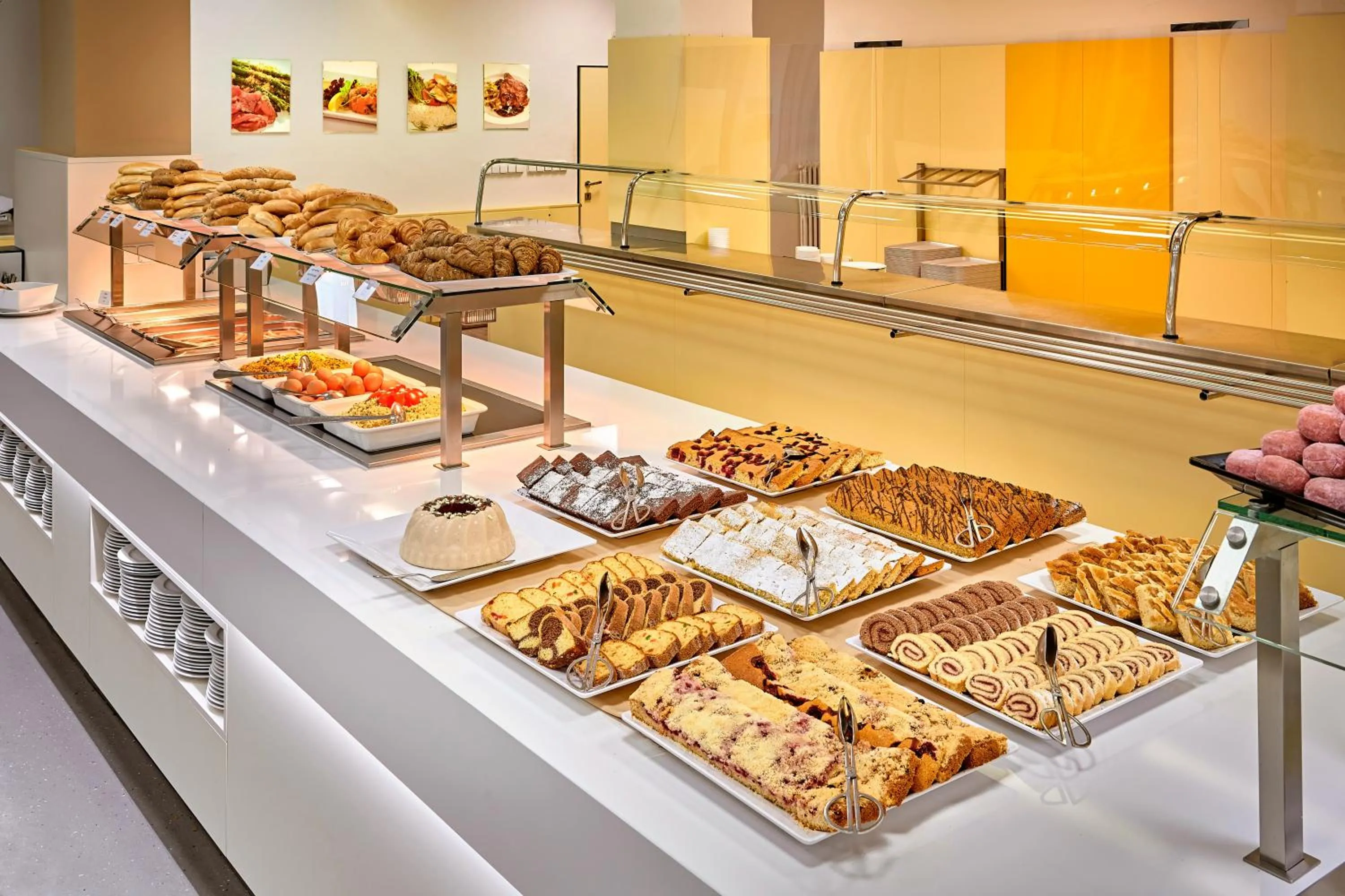 Breakfast in Congress & Wellness Hotel Olsanka