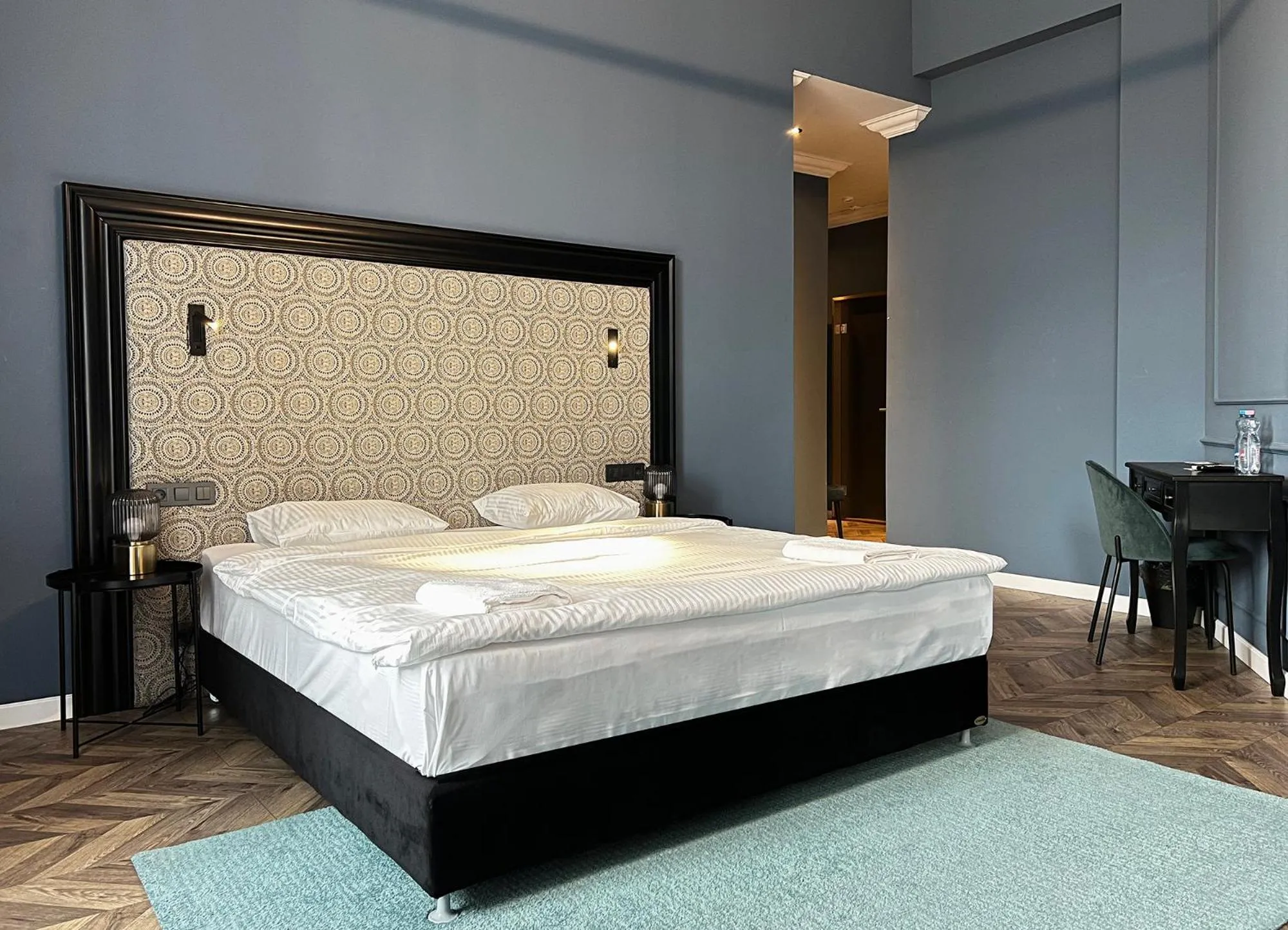 Bedroom, Bed in Rumor Rooms