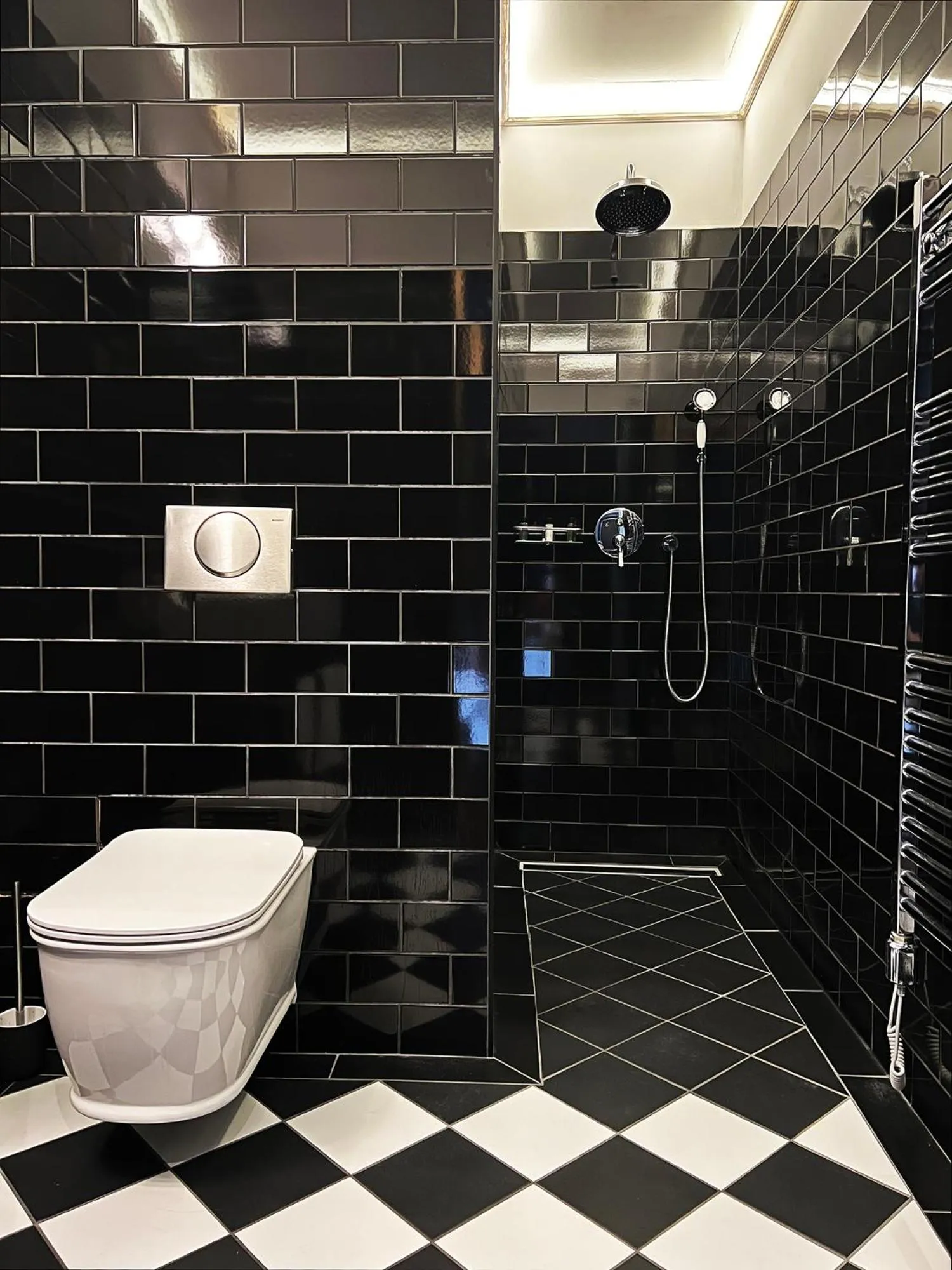 Bathroom in Rumor Rooms