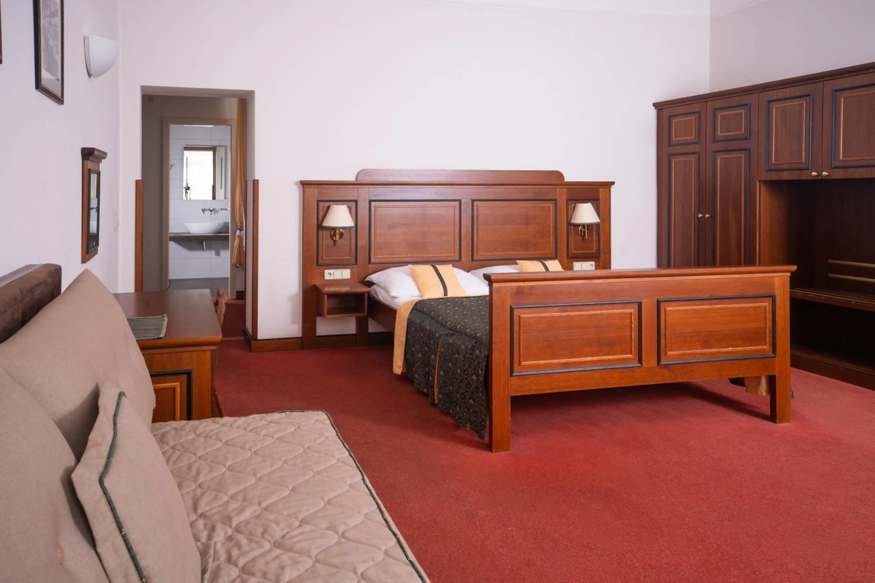 Bedroom, Bed in U Medvidku-Brewery Hotel