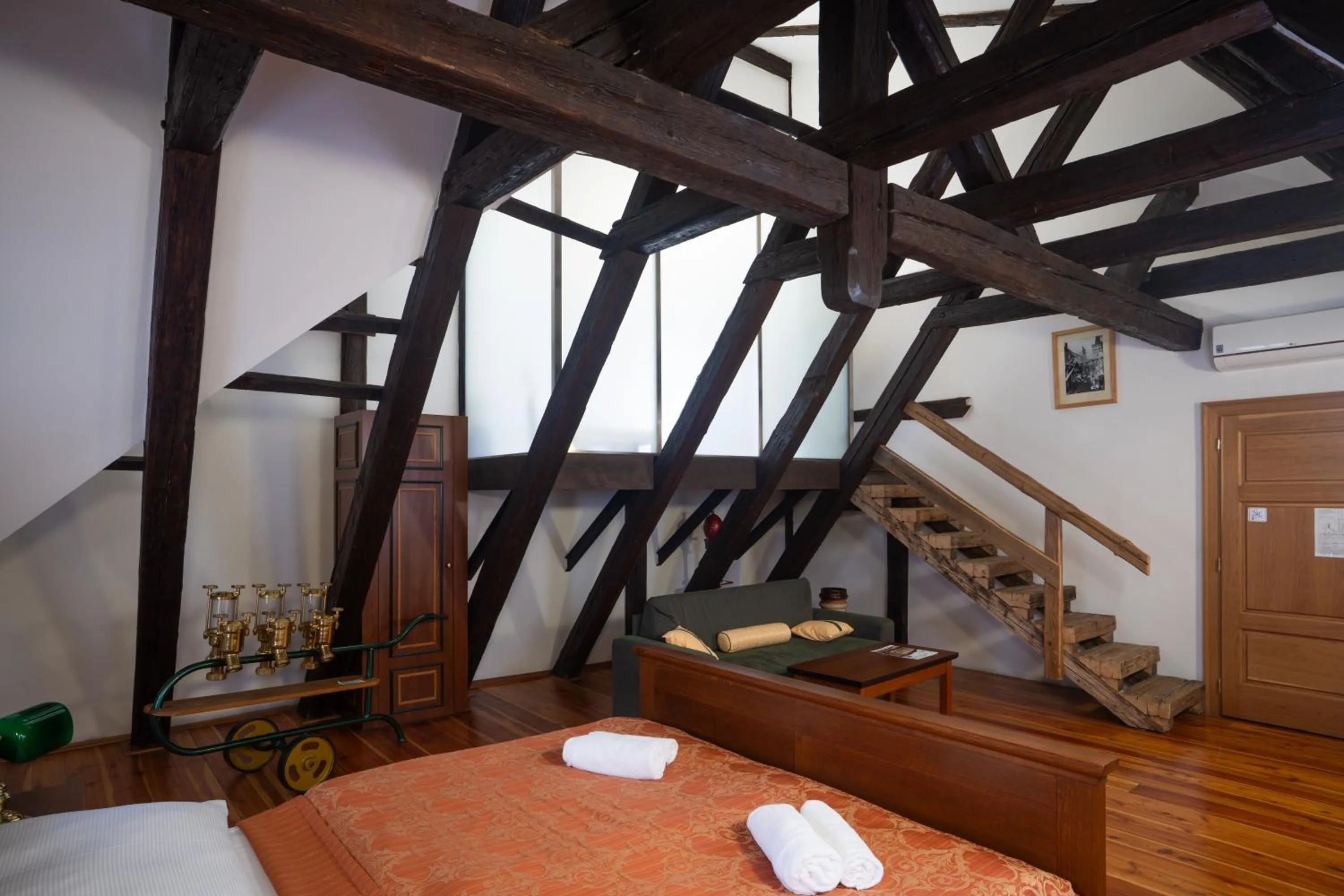 Bathroom in U Medvidku-Brewery Hotel