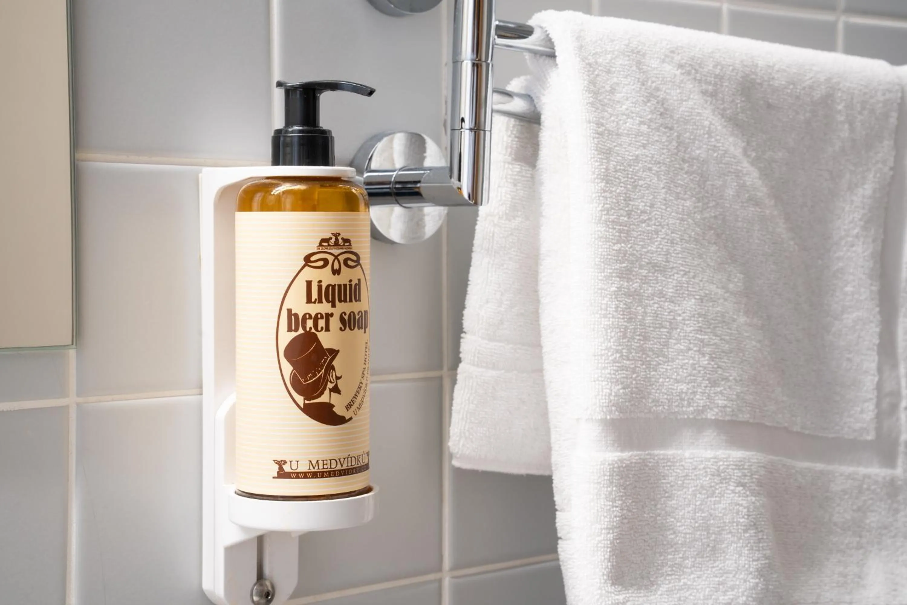 Bathroom in U Medvidku-Brewery Hotel