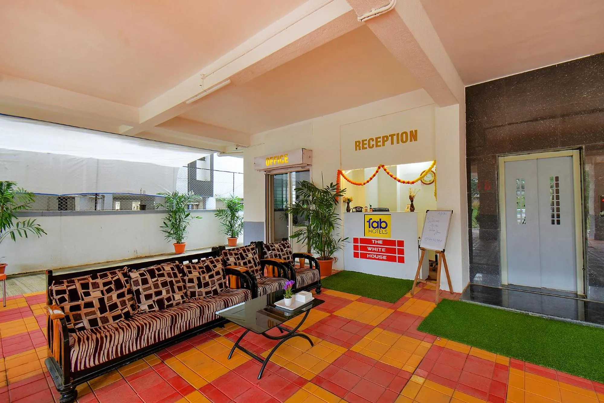 Lobby or reception in FabHotel White House - Nr Sinhagad speciality Hospital