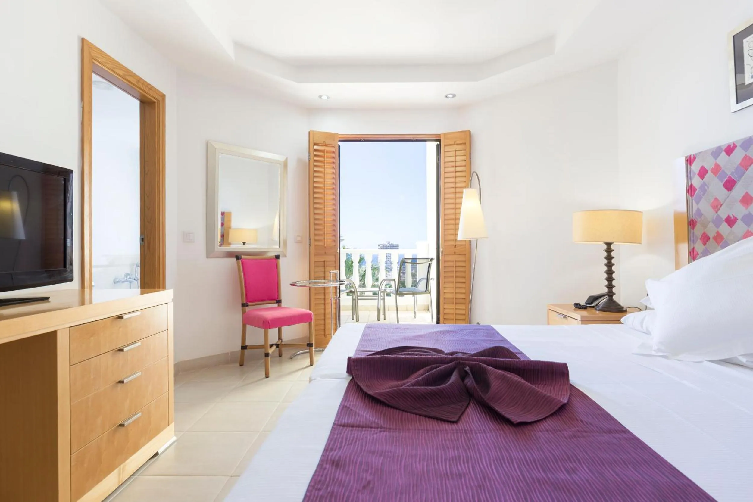 Photo of the whole room in Atlas Suites Tenerife by EnjoyaHome