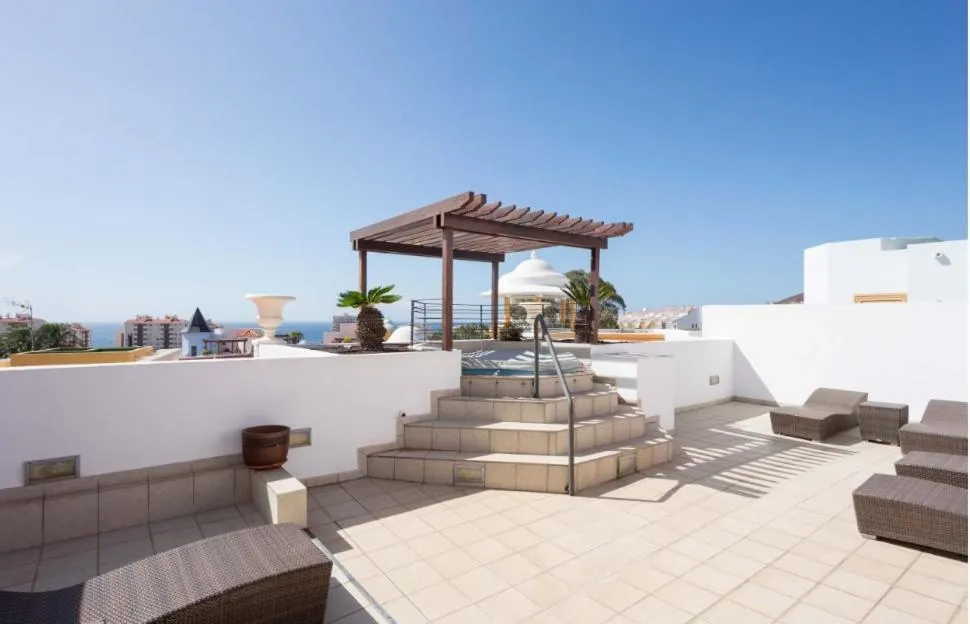 Balcony/Terrace in Atlas Suites Tenerife by EnjoyaHome