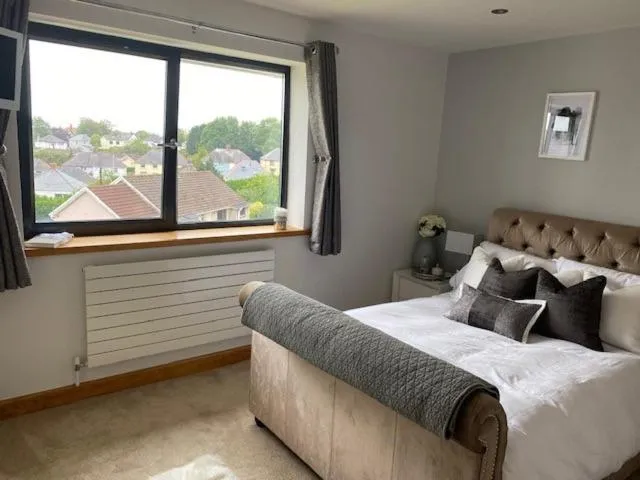 Bed in Seren Las, Tenby