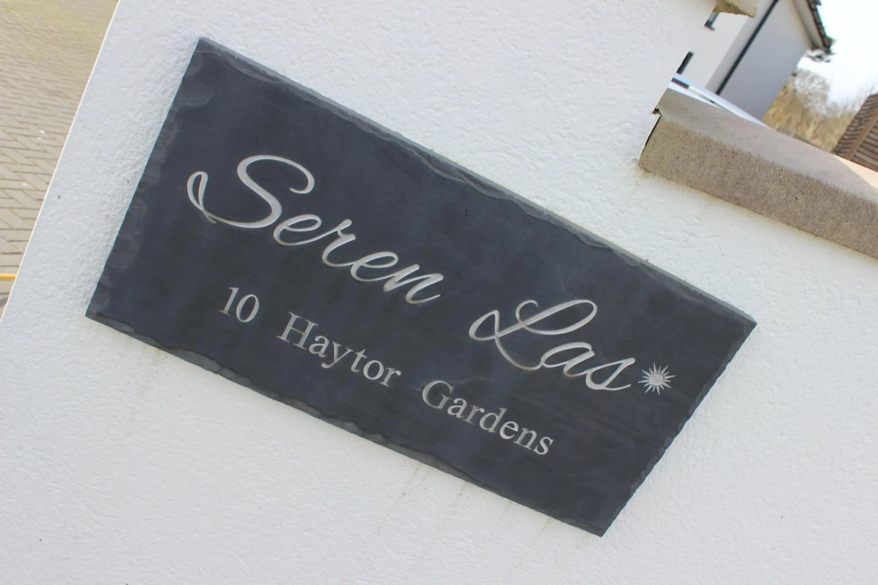 Property building in Seren Las, Tenby