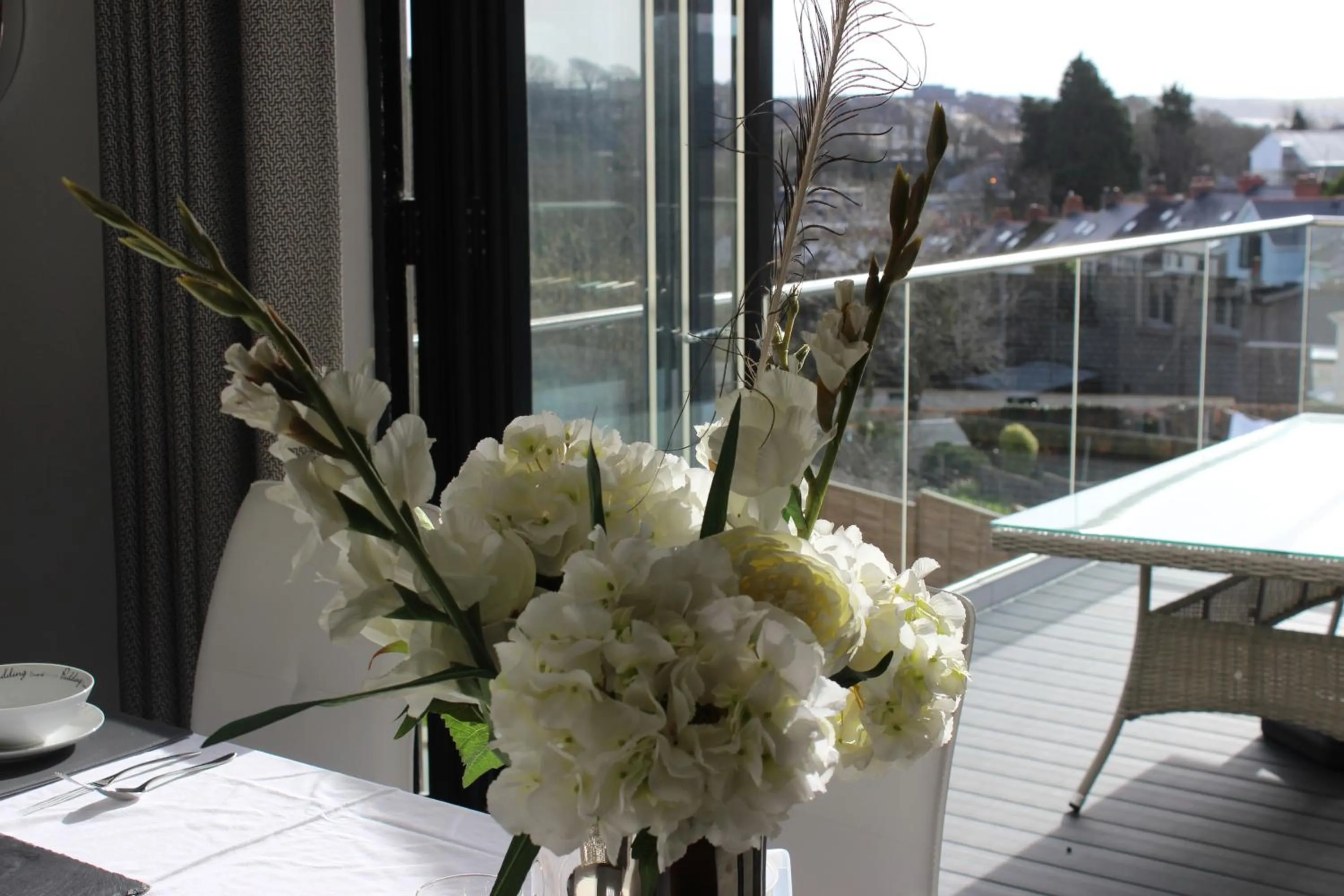 Restaurant/places to eat in Seren Las, Tenby