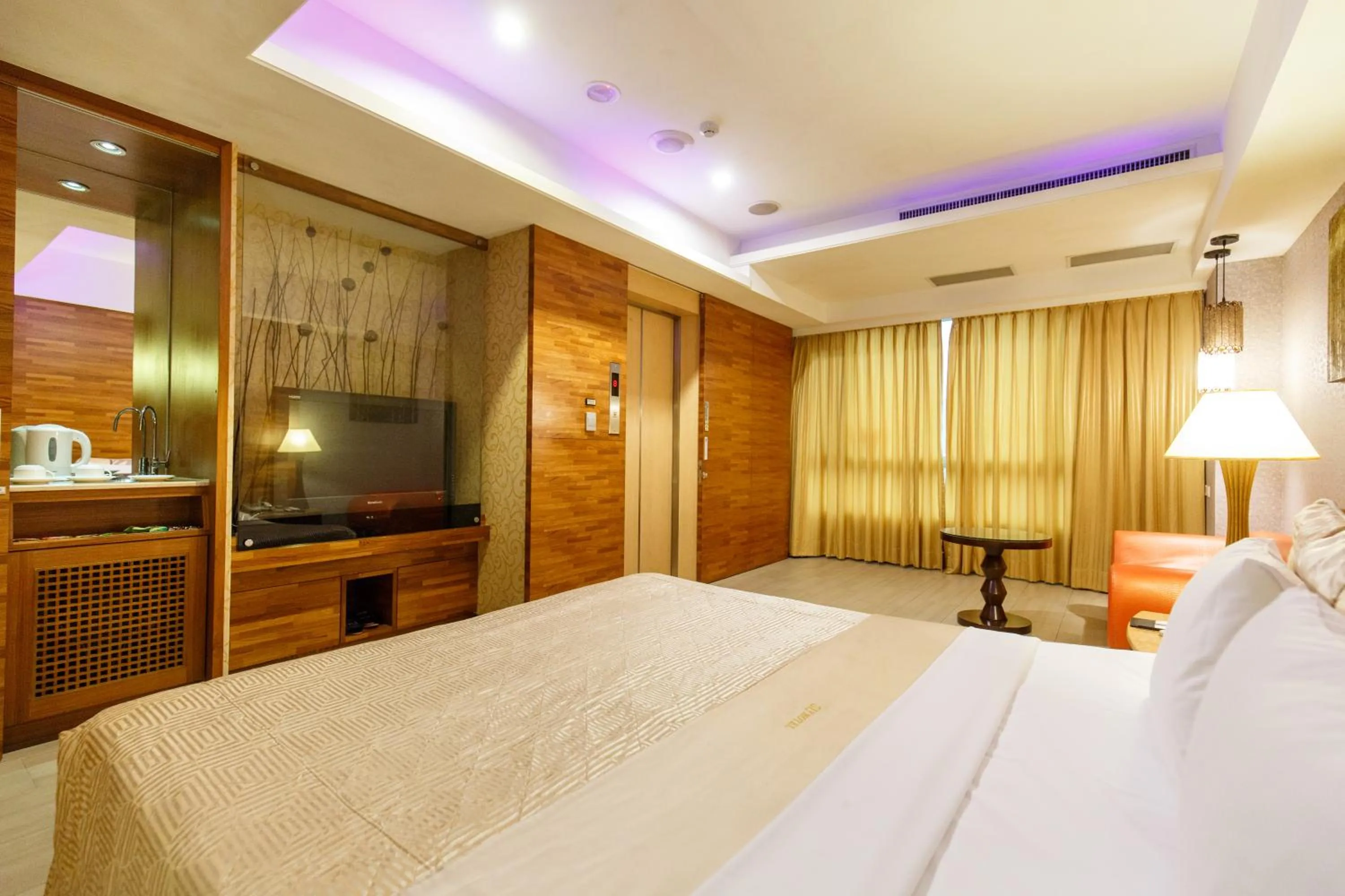 Photo of the whole room, Bed in SLV Hotel Group-SLV Business Hotel
