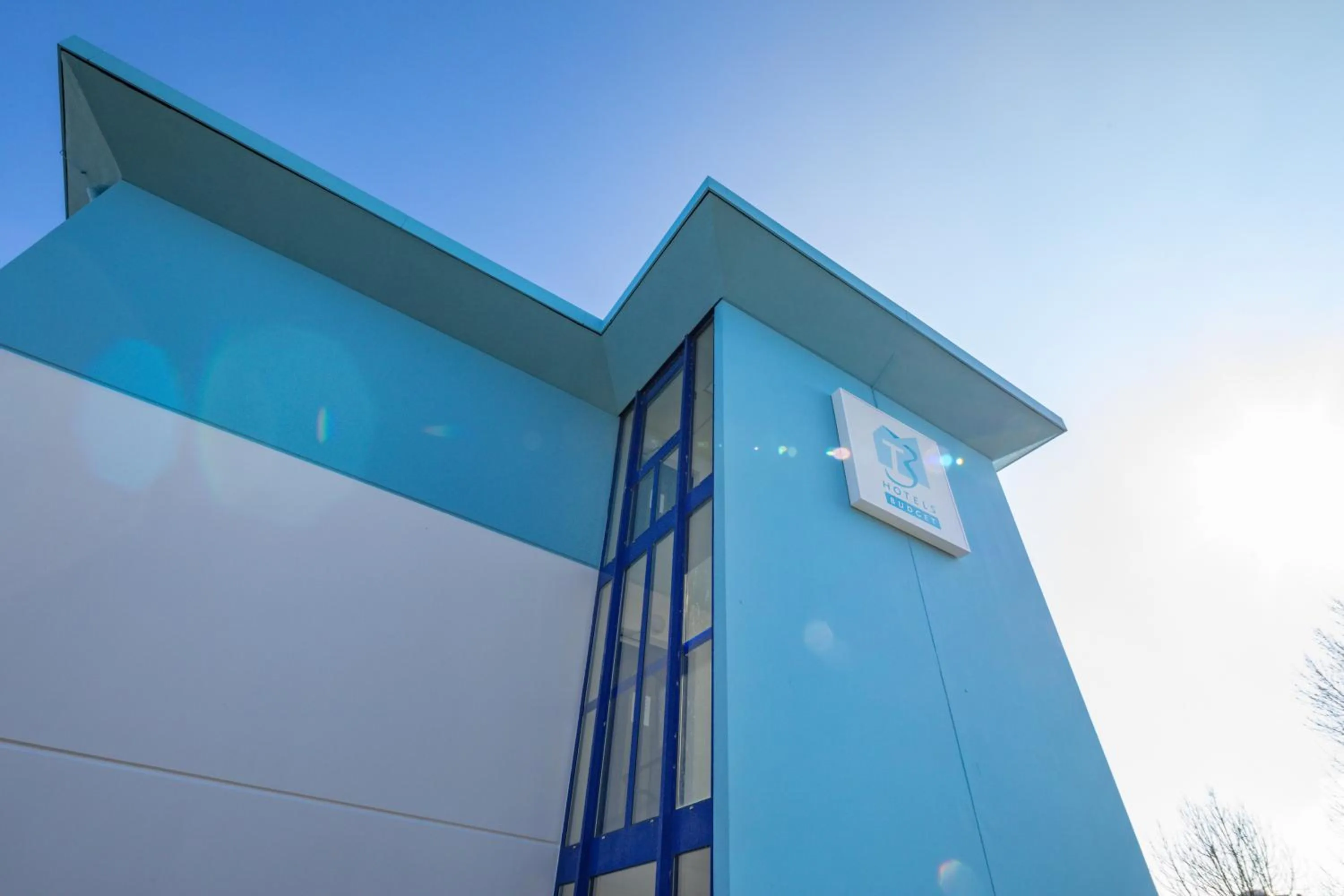 Property building in T3 Budget Berlin Hennigsdorf