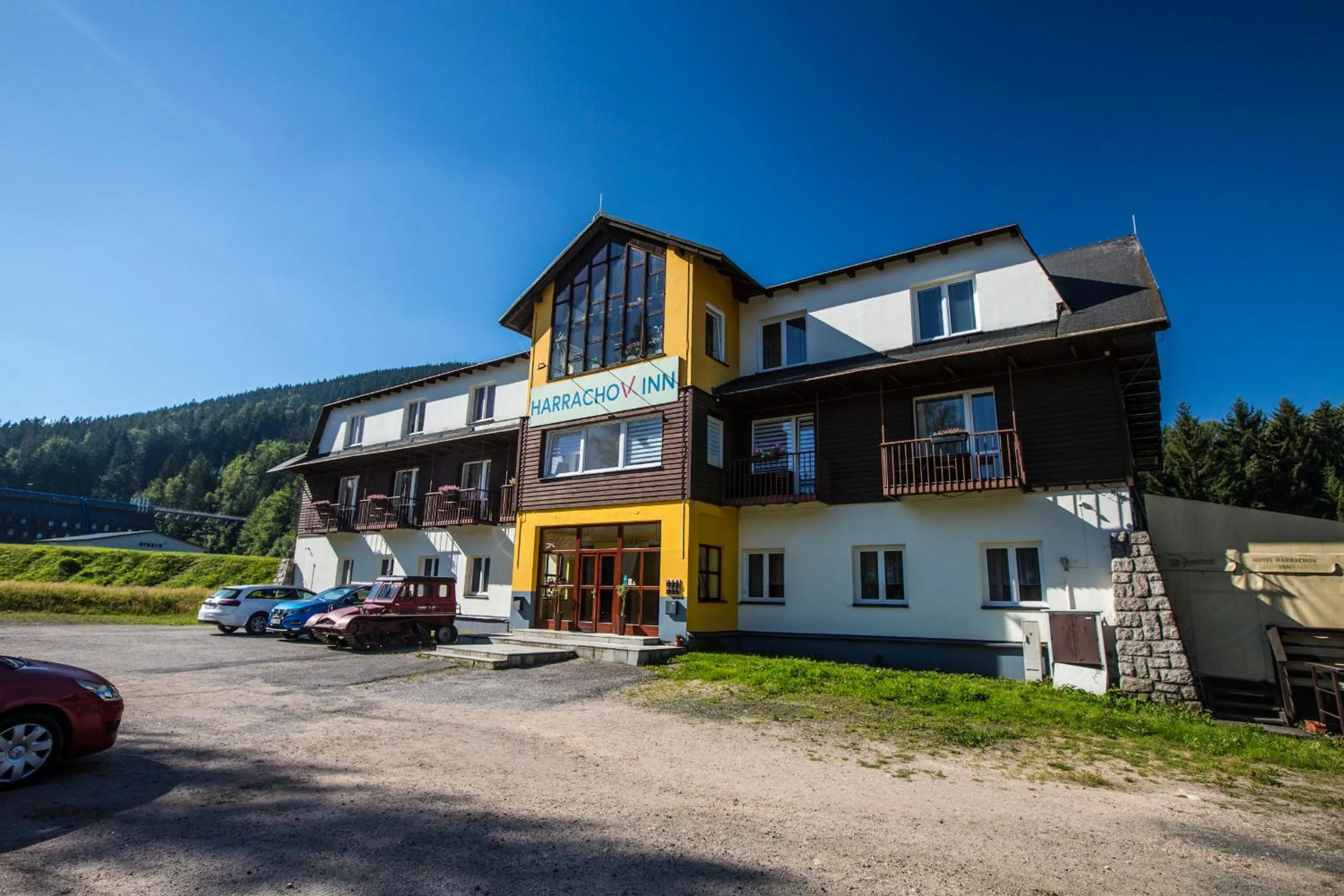 Parking in Hotel Harrachov Inn