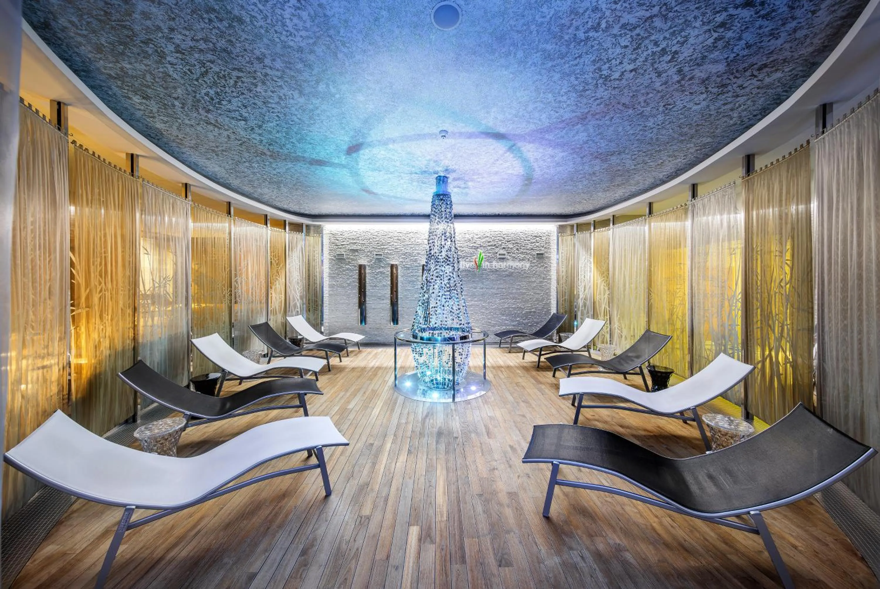 Spa and wellness centre/facilities in Harmony Hotel