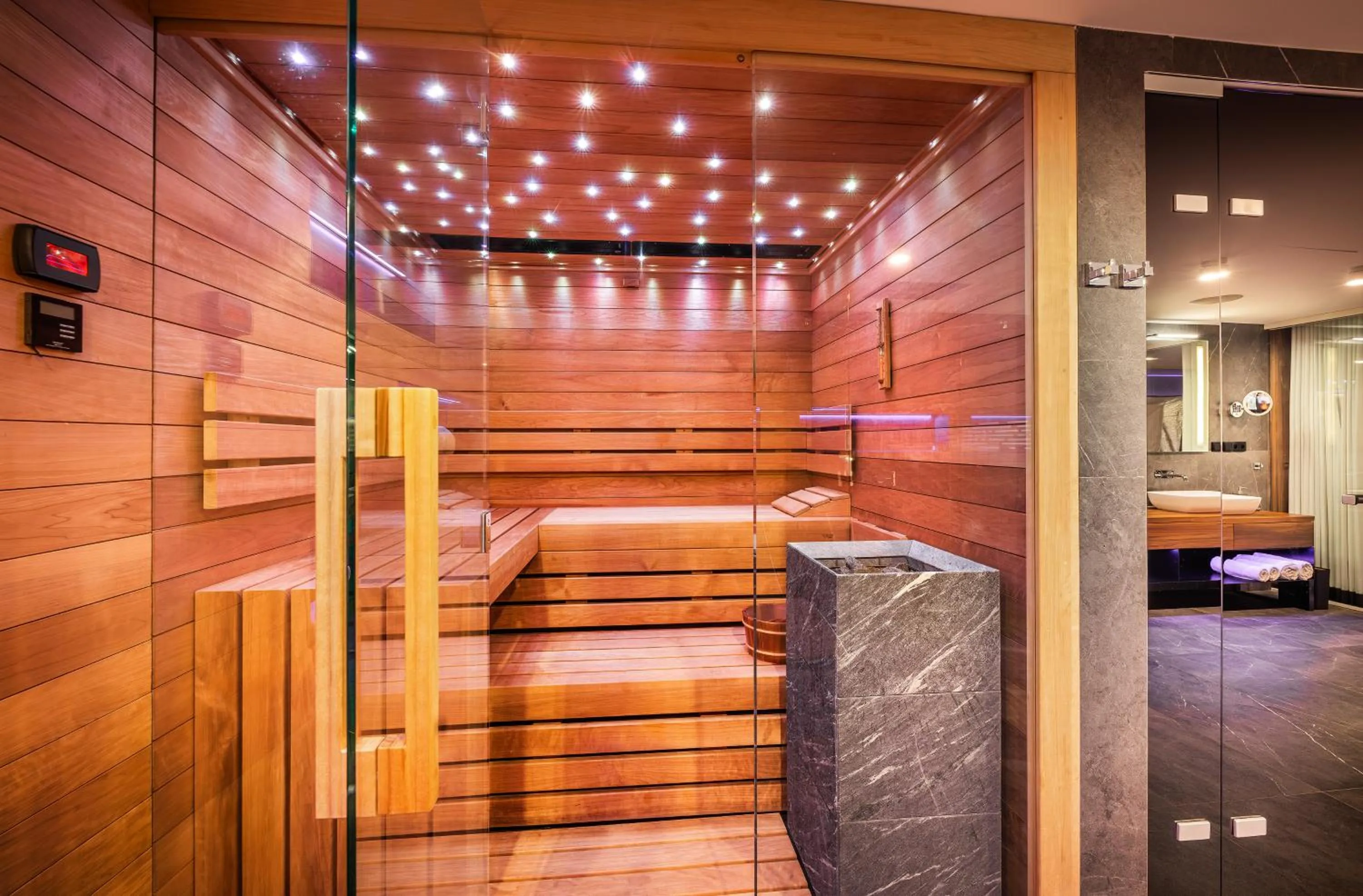 Sauna in Harmony Hotel