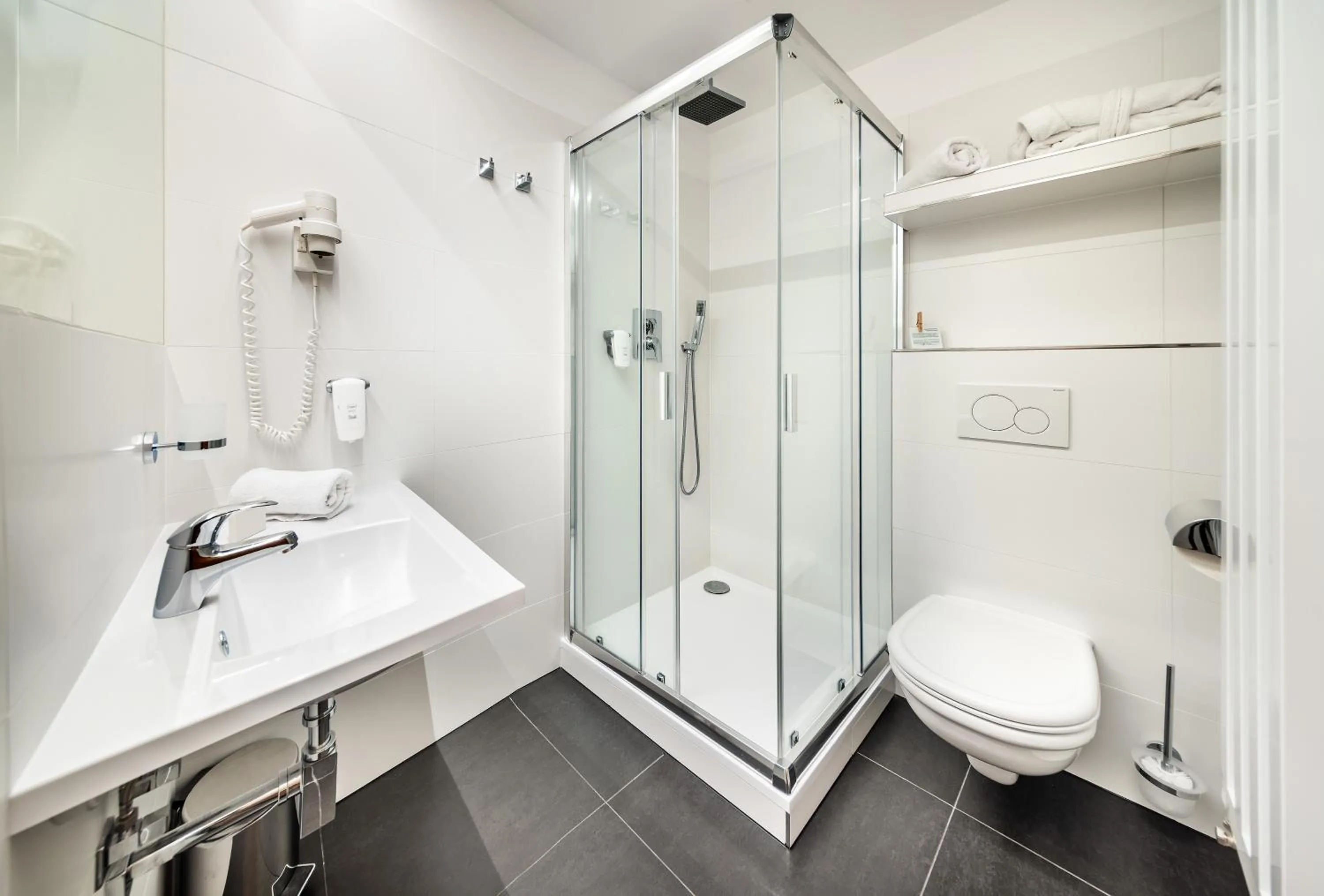 Shower in Harmony Hotel