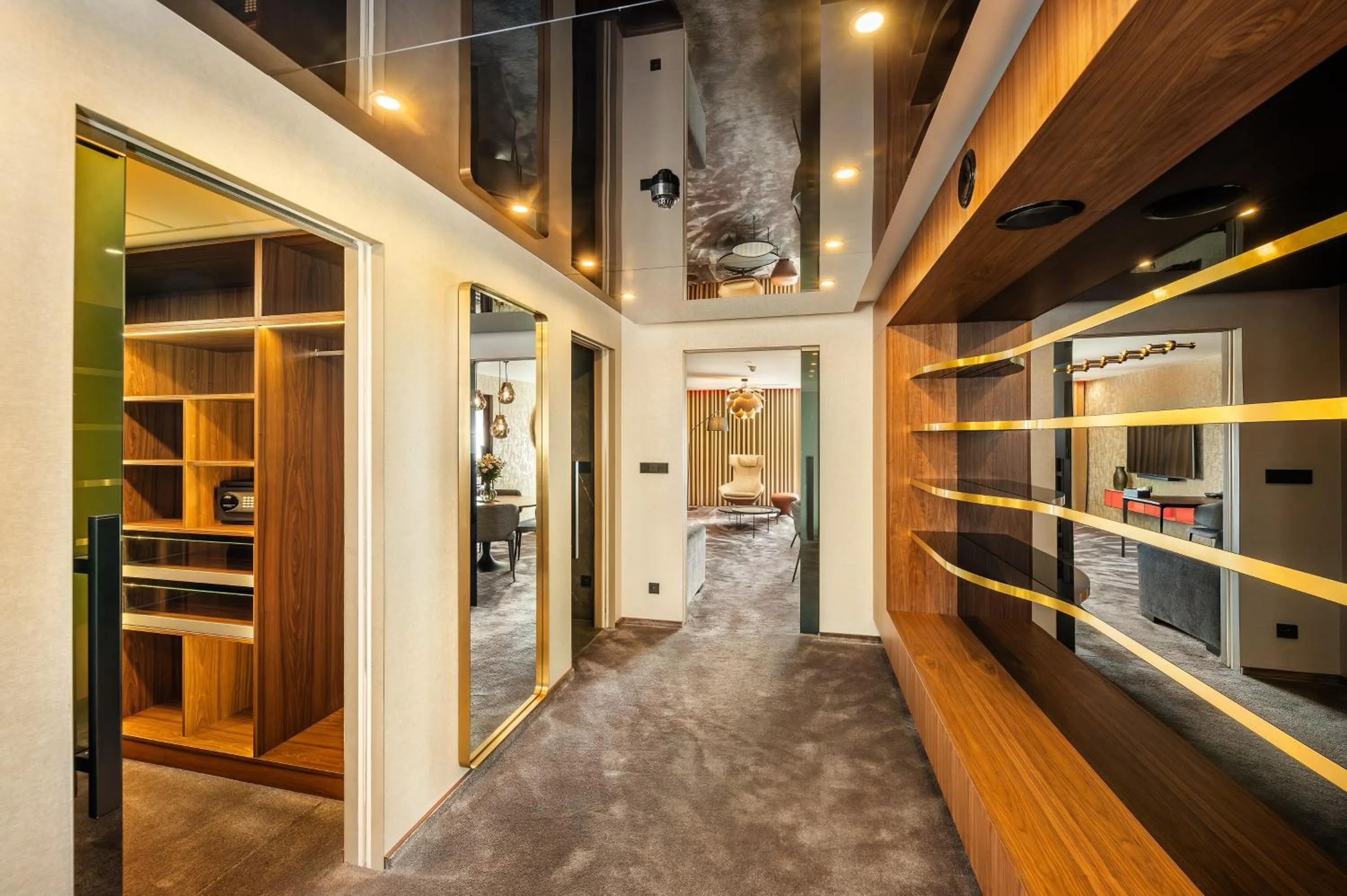 Area and facilities in Harmony Hotel