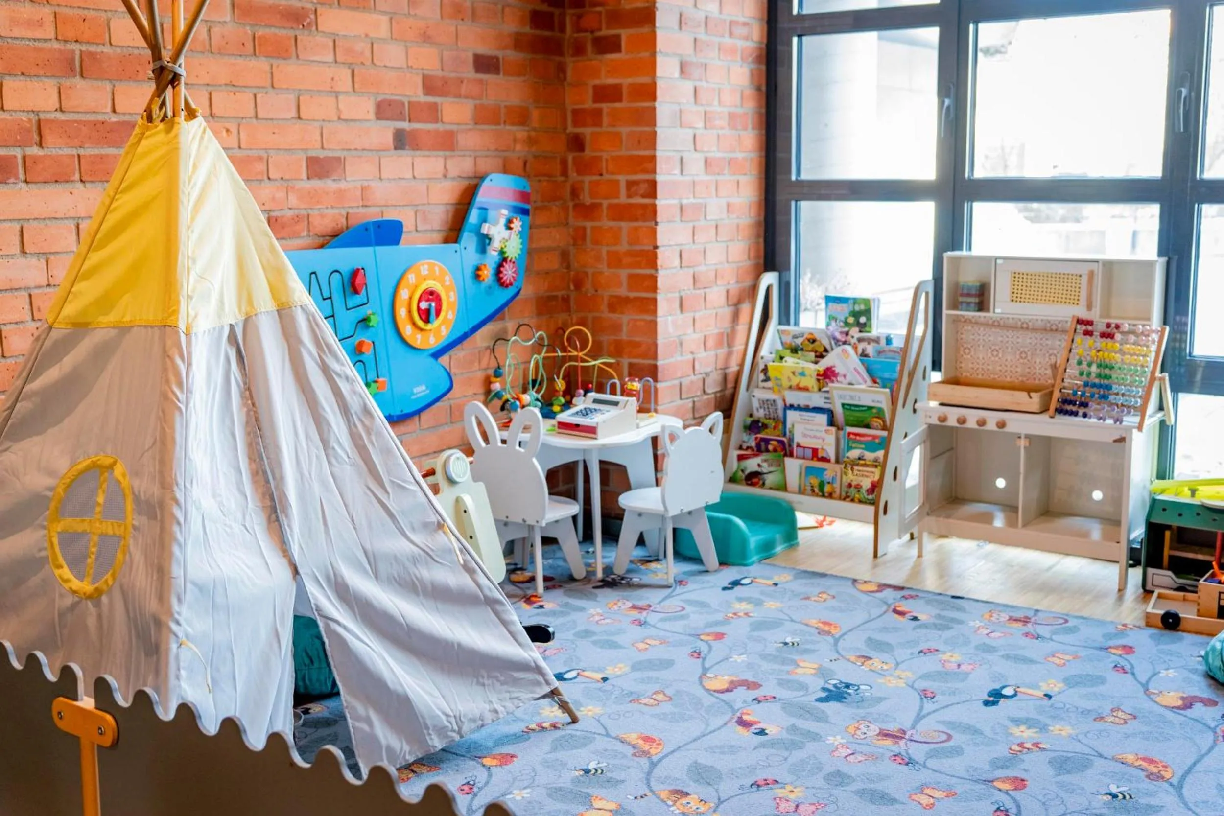 children in Fabryka Wełny Hotel & Spa