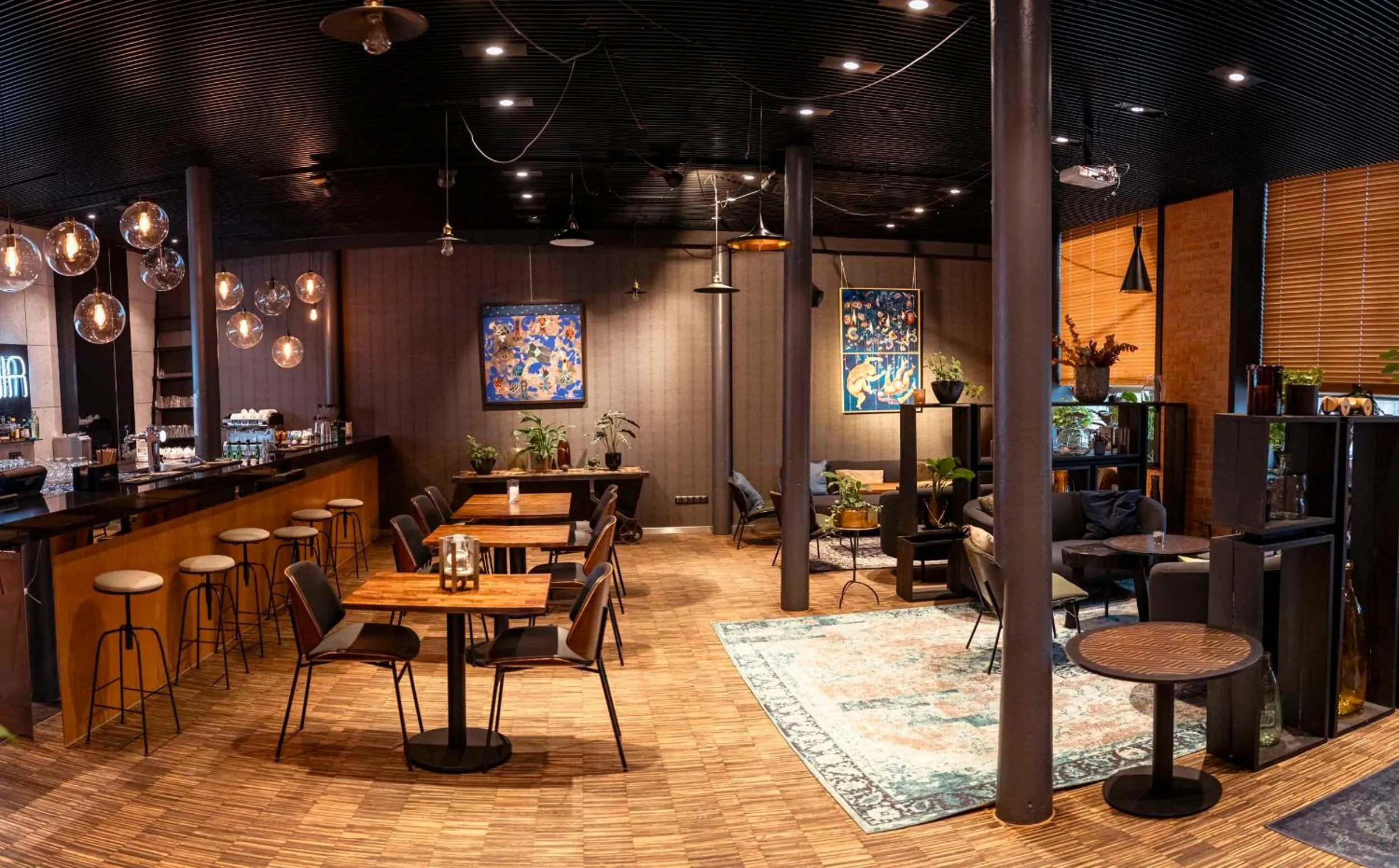 Lounge or bar in Fabryka Wełny Hotel & Spa