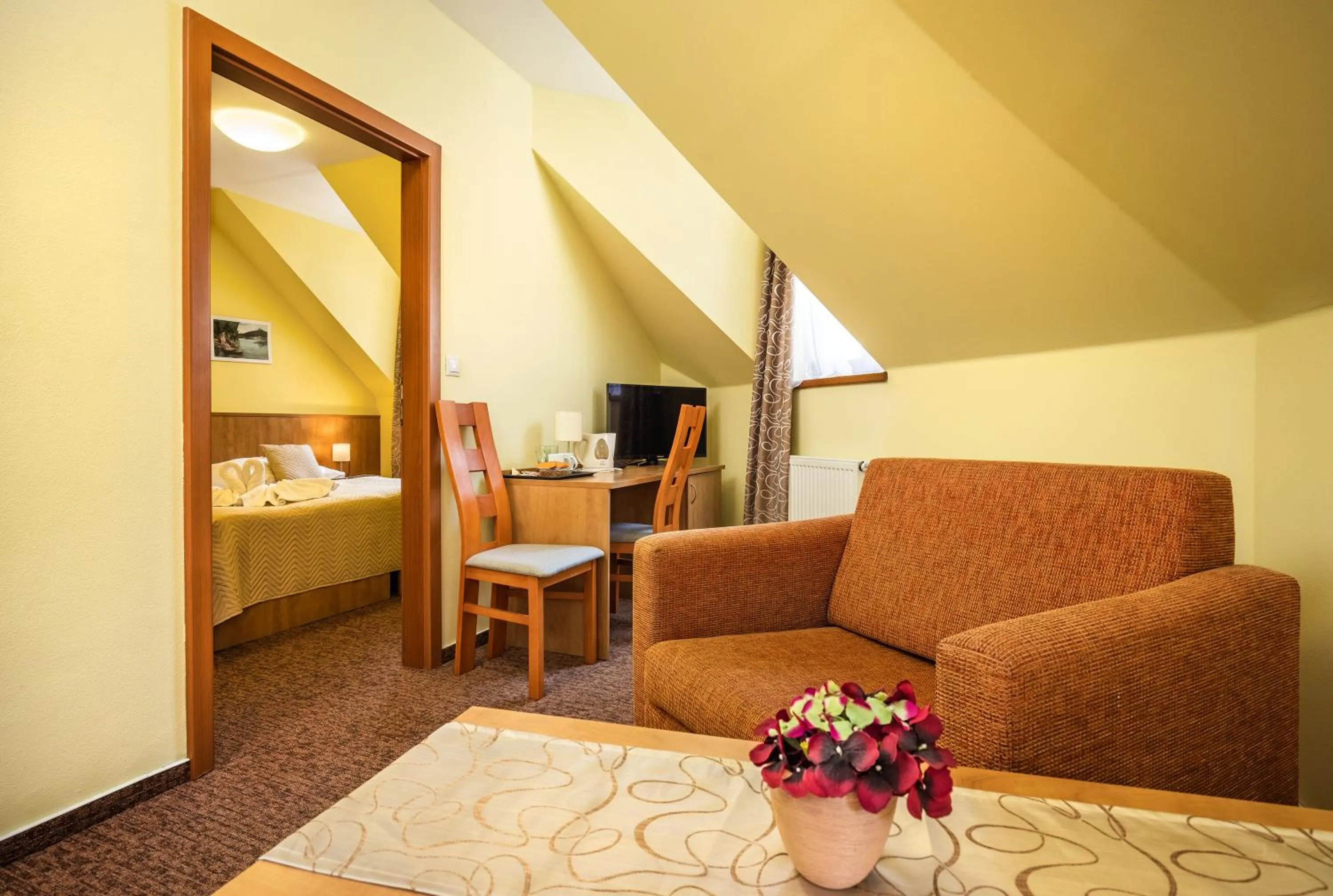 Communal lounge/ TV room, Bed in Záviš z Falkenštejna