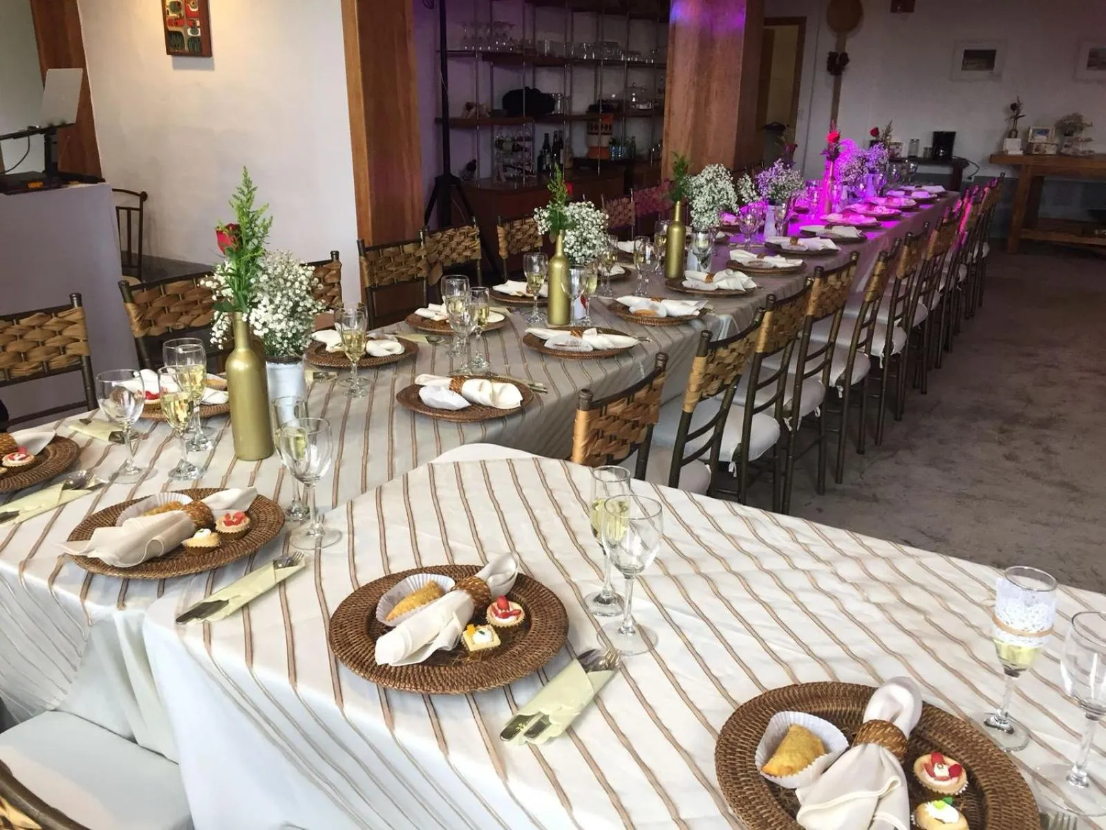 Restaurant/places to eat in Casa iLayaku