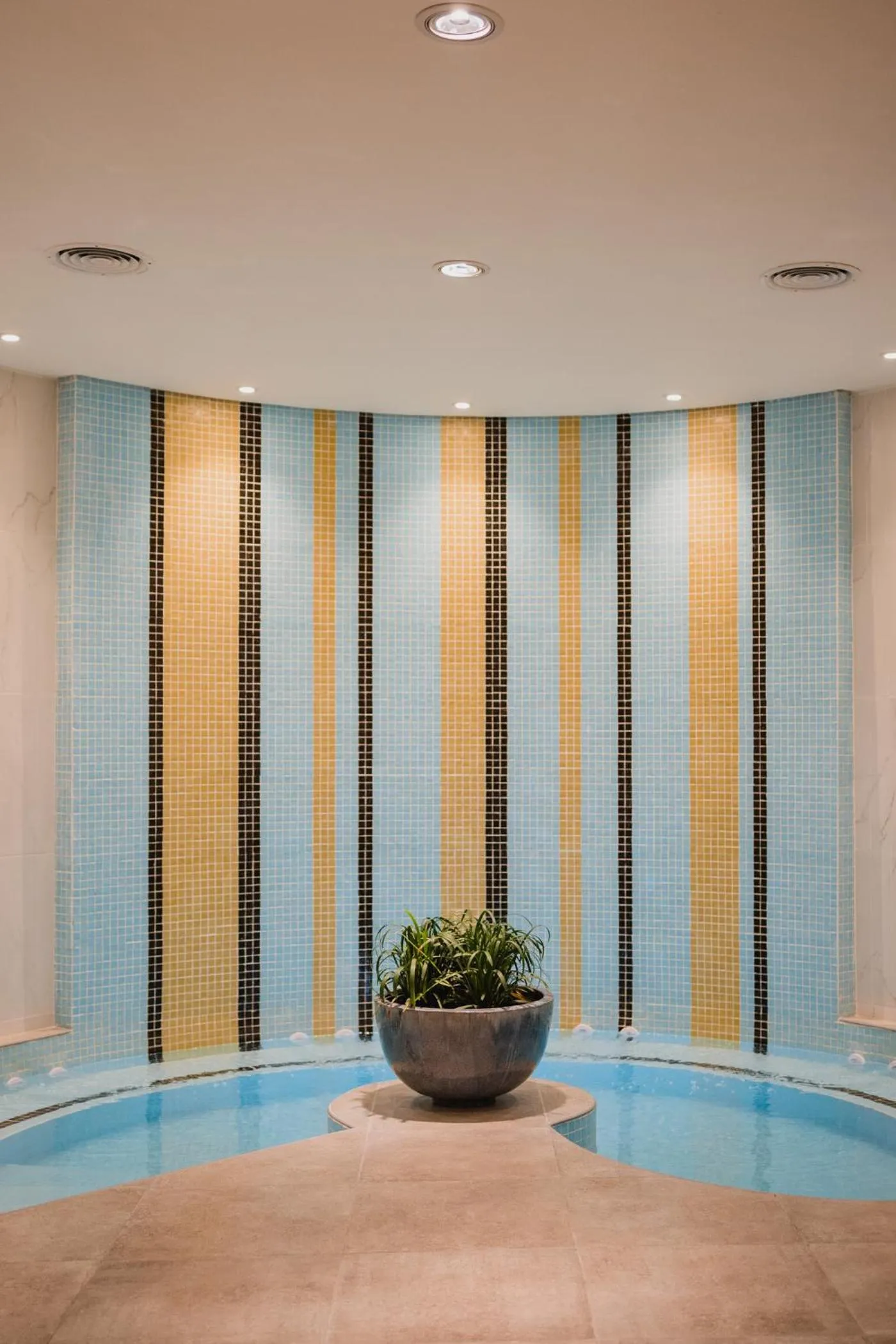 Hot Tub in Piattelli Wine Resort Hotel Cafayate