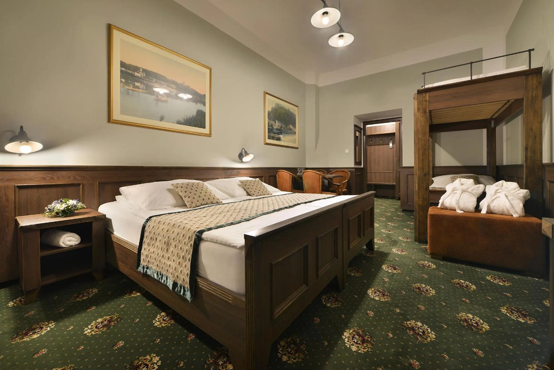 Bedroom, Bed in Hotel Podhrad