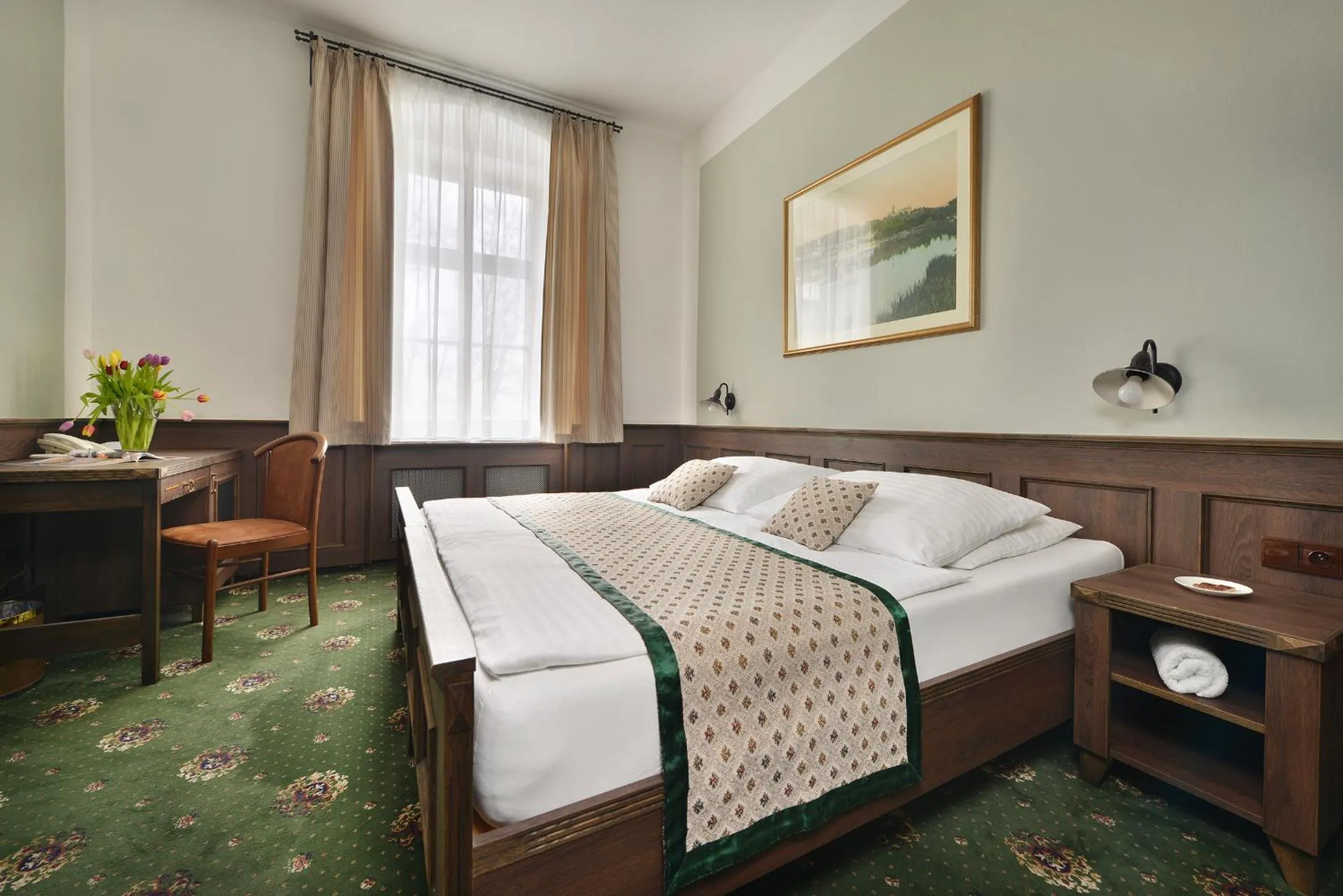 Bedroom, Bed in Hotel Podhrad