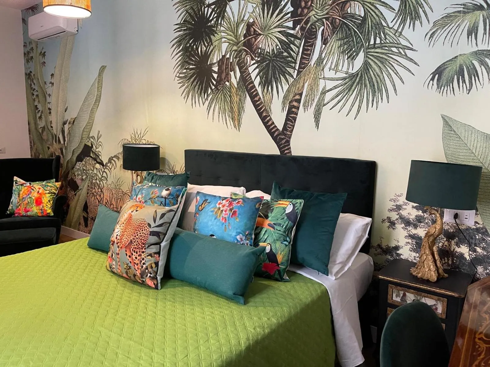 Bedroom, Bed in B&B Ventisei Scalini A Trastevere