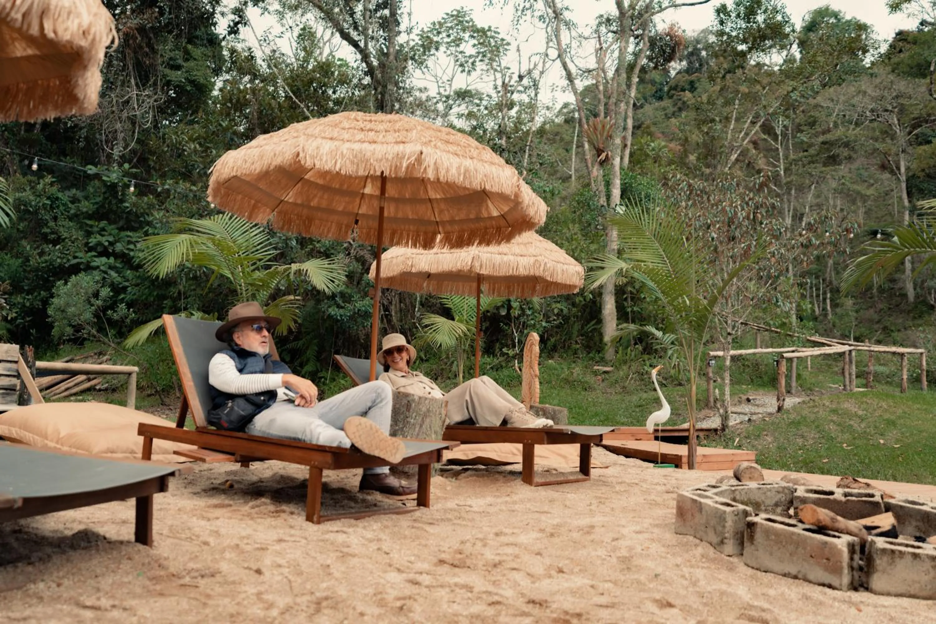 Lounge or bar in BubbleSky Glamping Guatapé