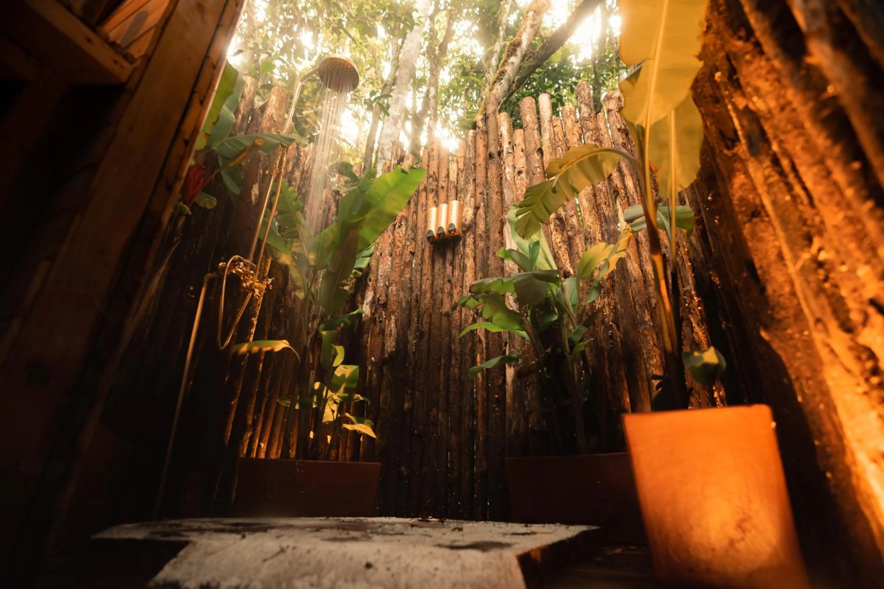 Shower in BubbleSky Glamping Guatapé