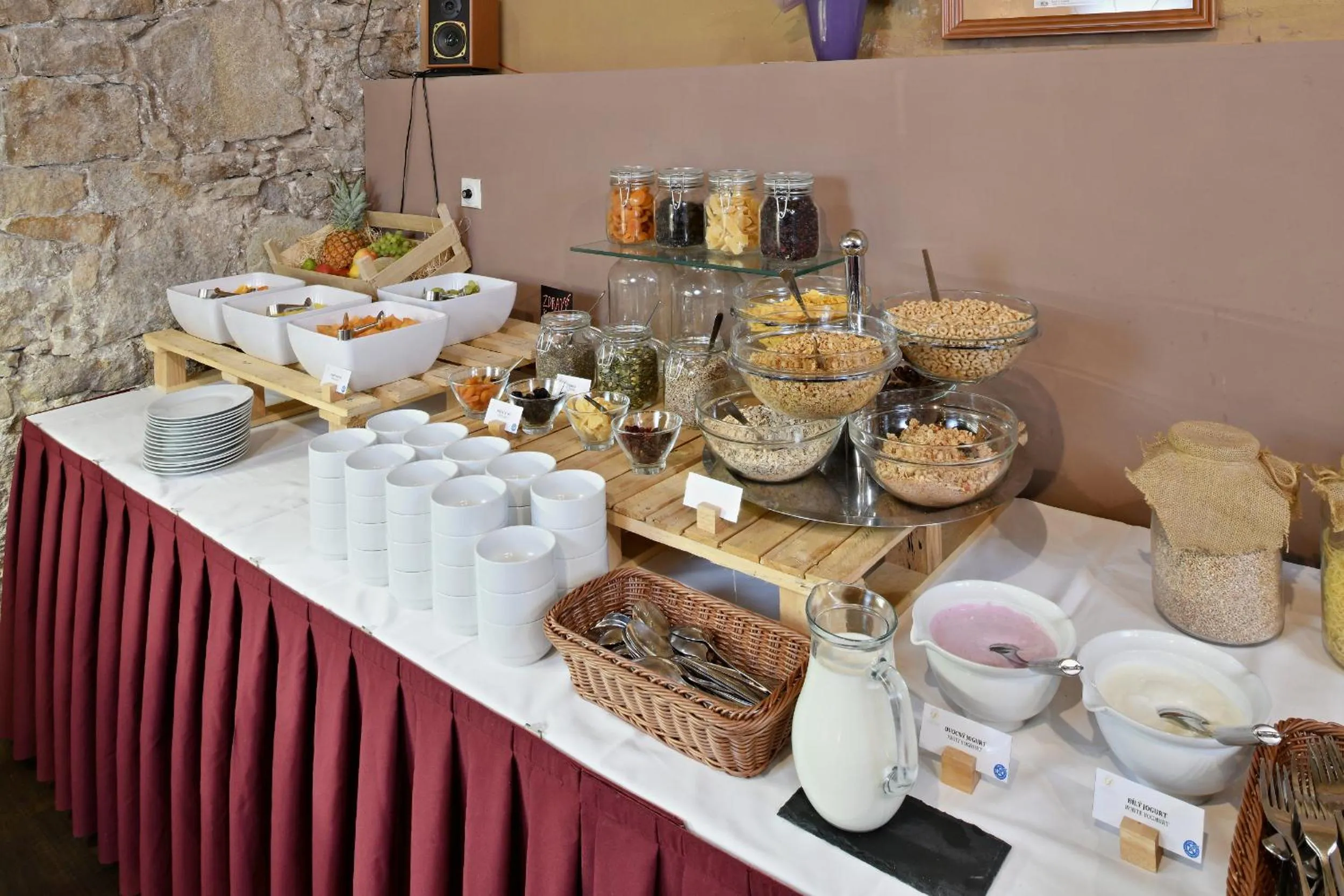 Restaurant/places to eat in LH Hotel Dvořák Tábor Congress & Wellness