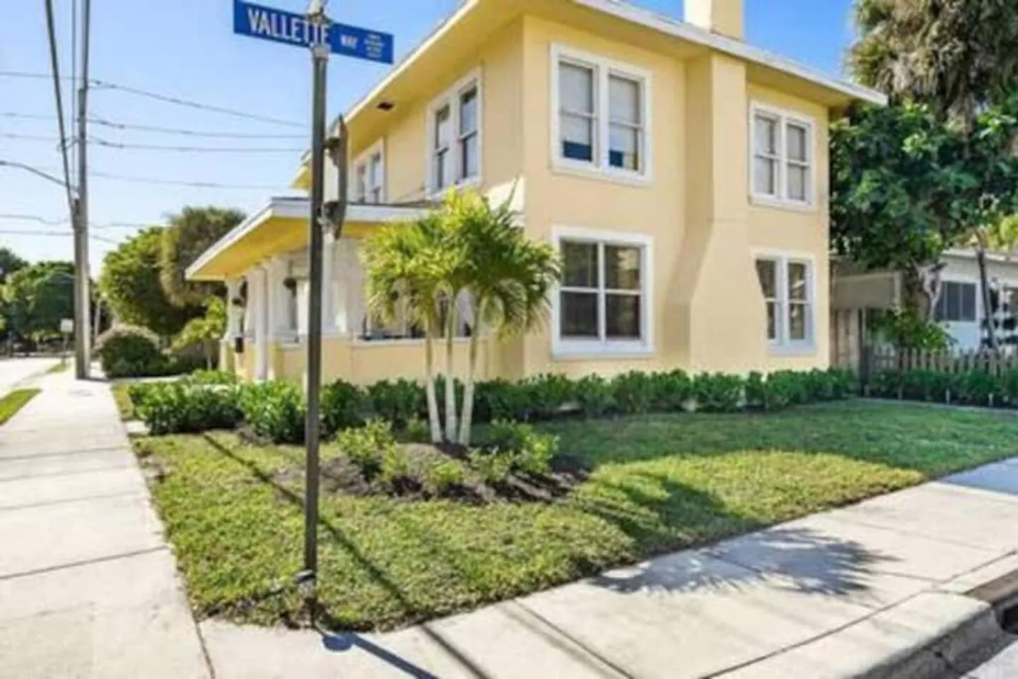 Olive Studio Apart unit 2 by PMI