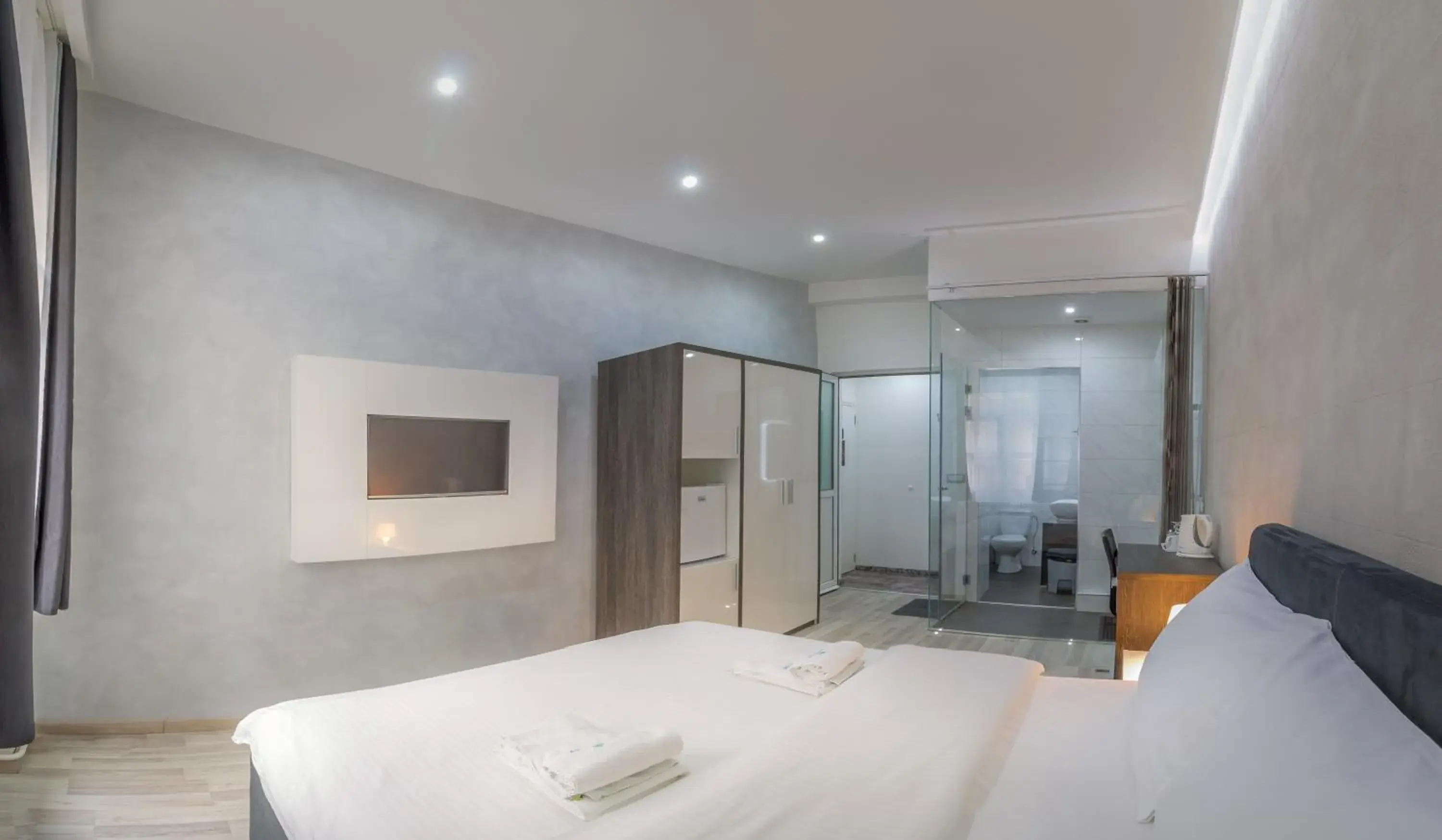 Comfort Double Room in Central Park Residence Comfort Double Room in Central Park Residence