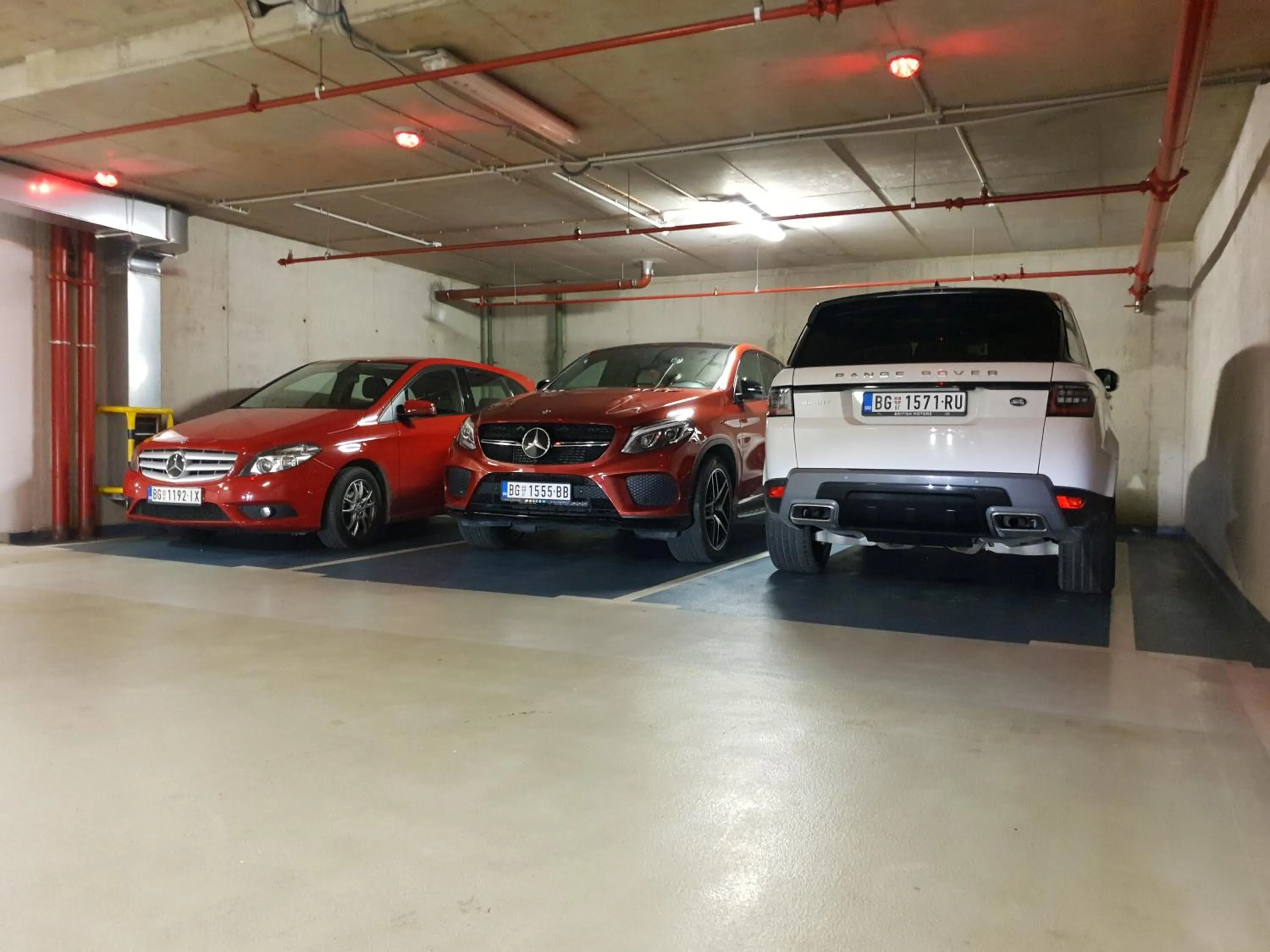 Parking in Central Park Residence